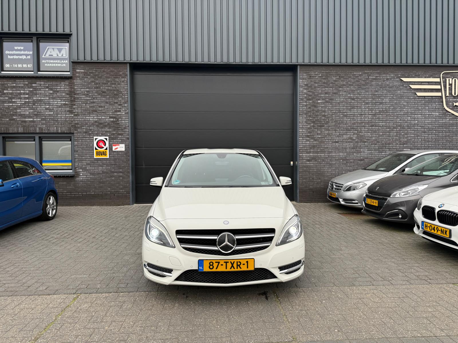 Foto van Mercedes-Benz B 180