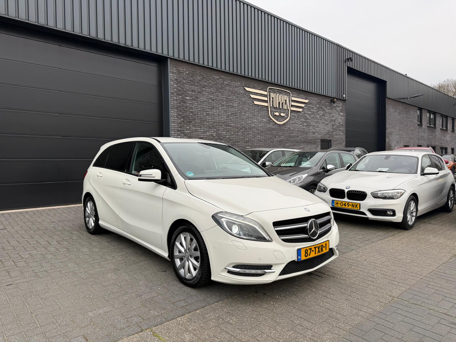 Foto van Mercedes-Benz B 180