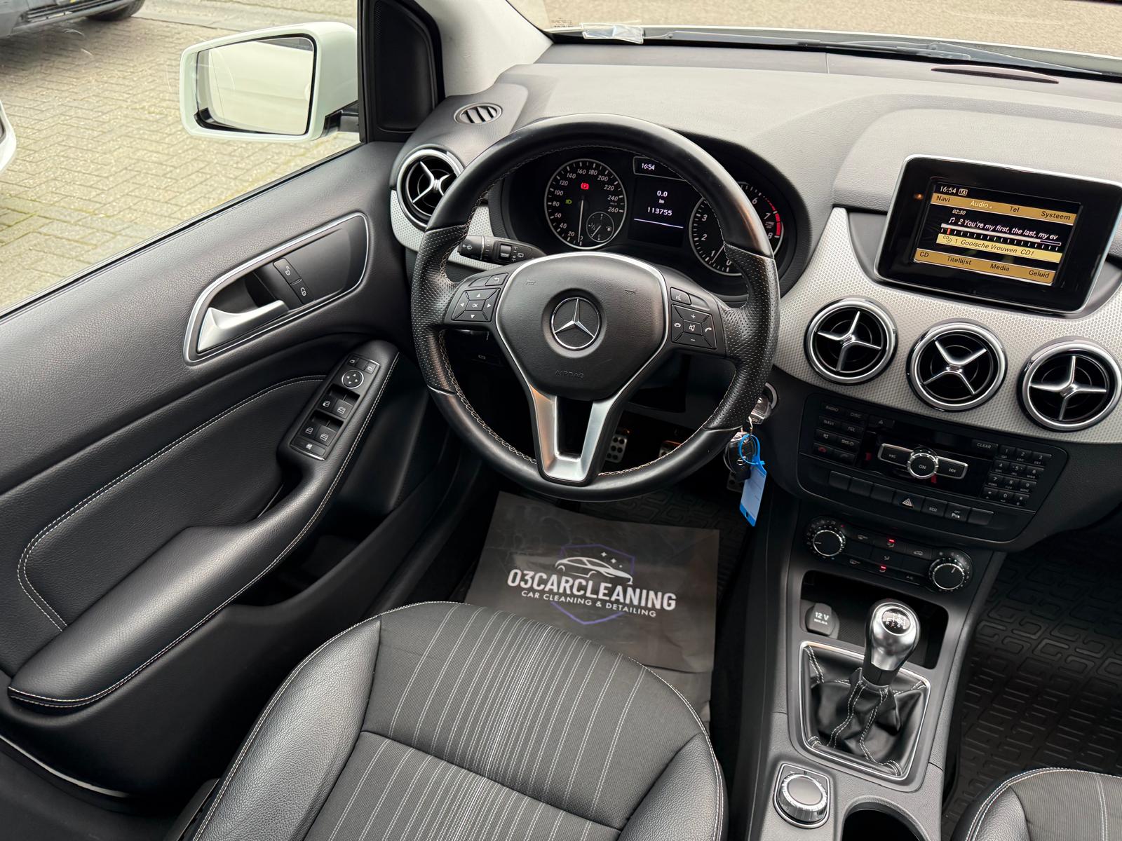 Foto van Mercedes-Benz B 180