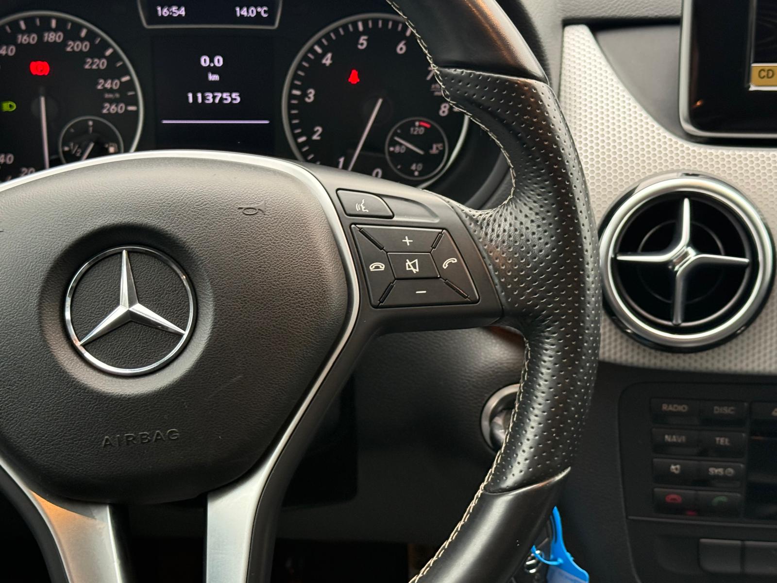 Foto van Mercedes-Benz B 180
