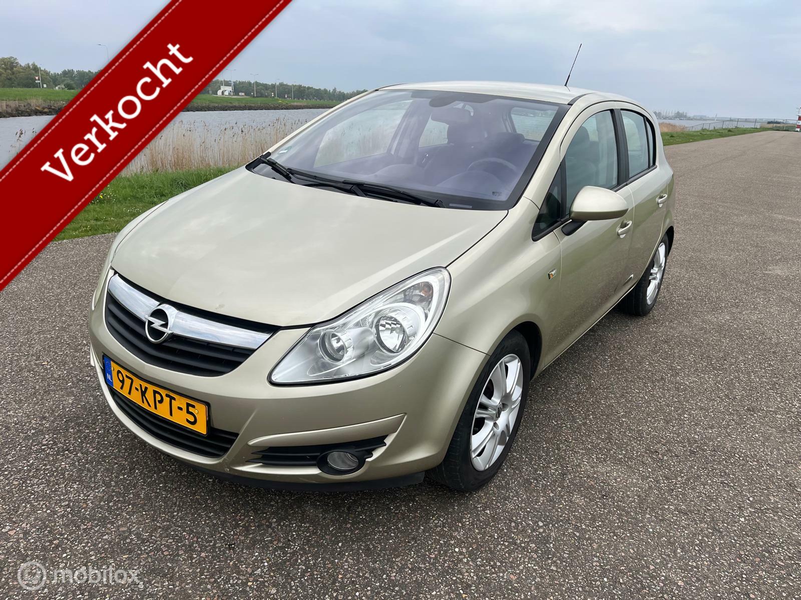 Opel Corsa 1.4-16V Cosmo 2010 - voorkant