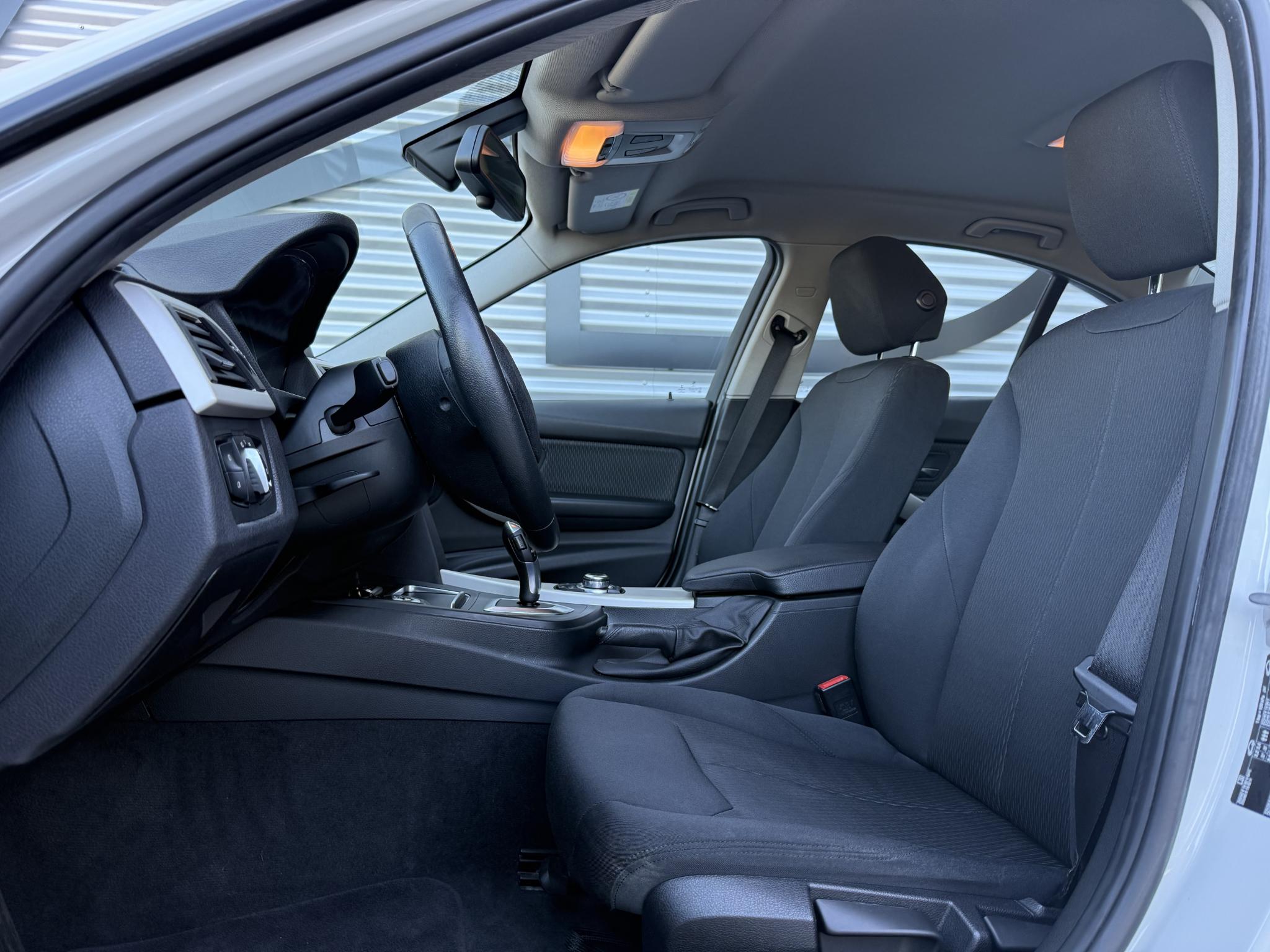 Foto van BMW 318i
