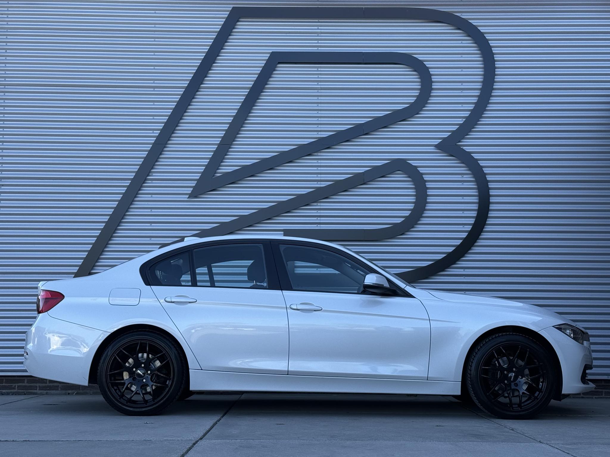 Foto van BMW 318i