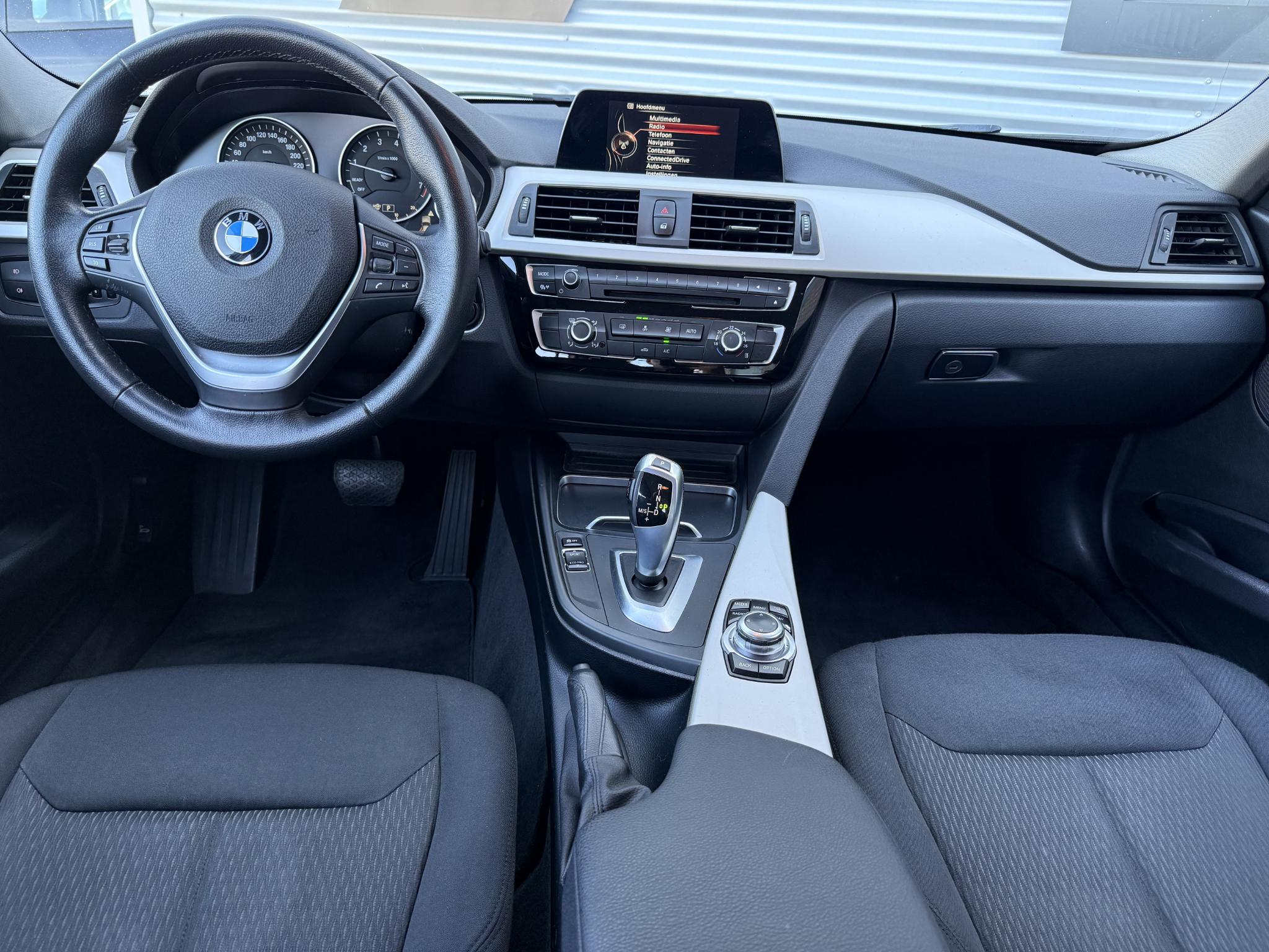 Foto van BMW 318i