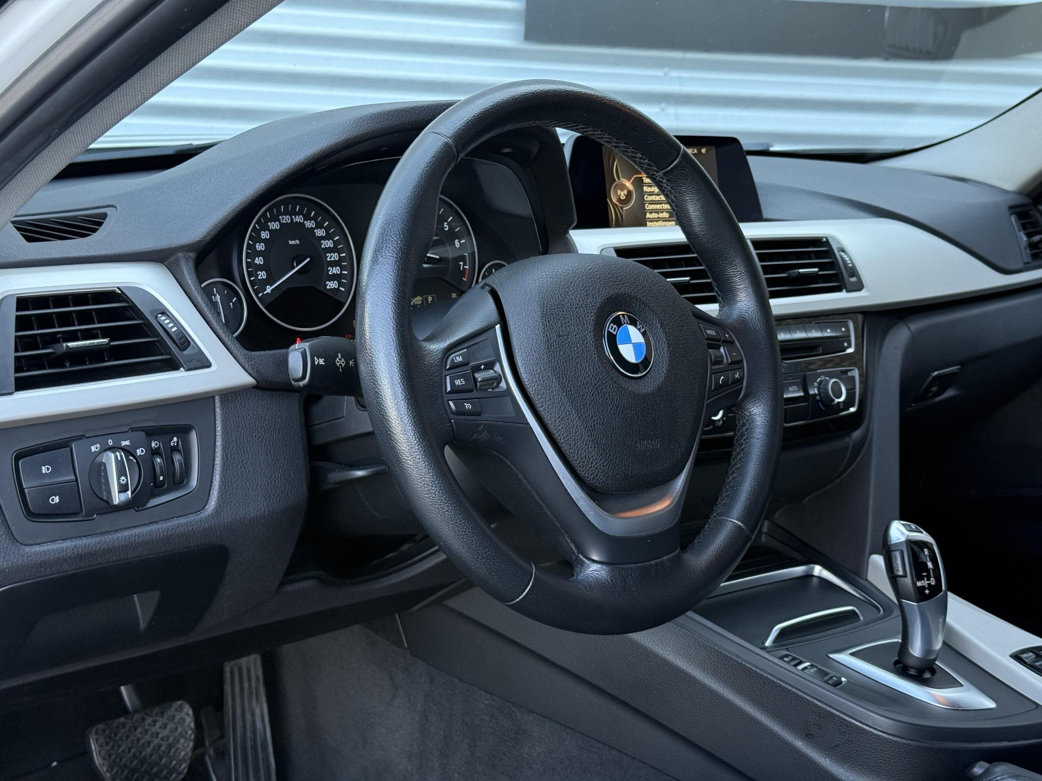 Foto van BMW 318i