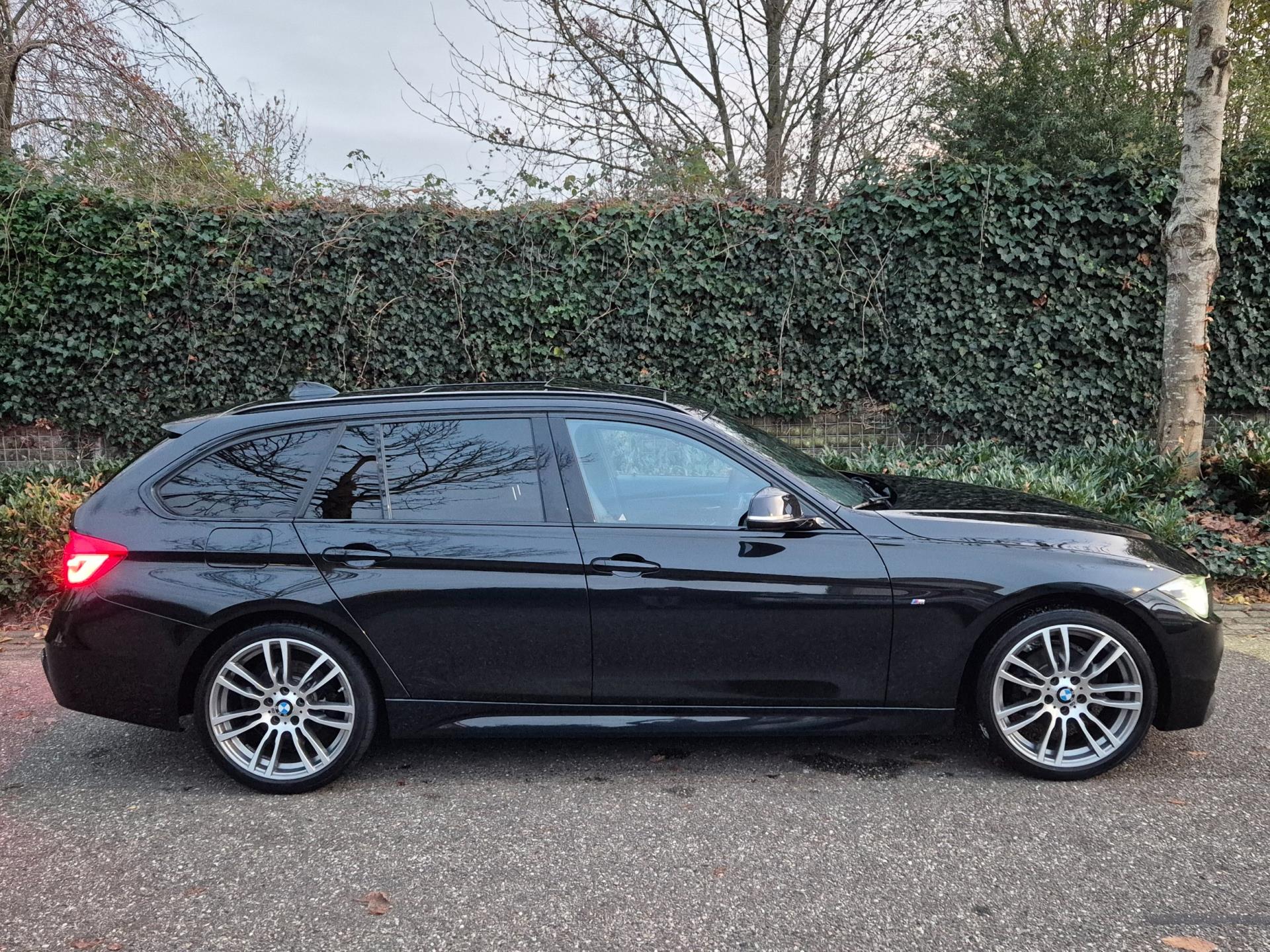 Foto van BMW 320i xDrive