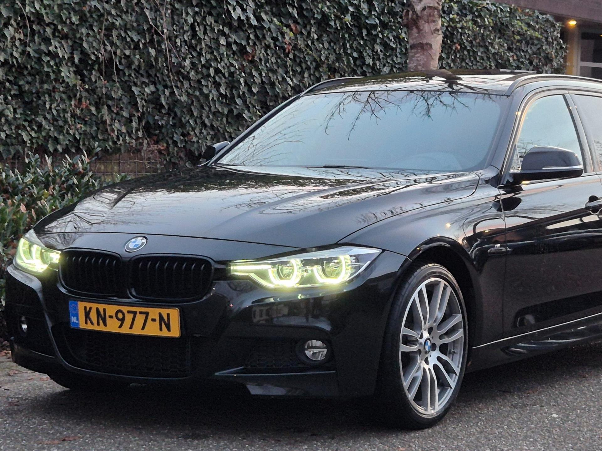 Foto van BMW 320i xDrive