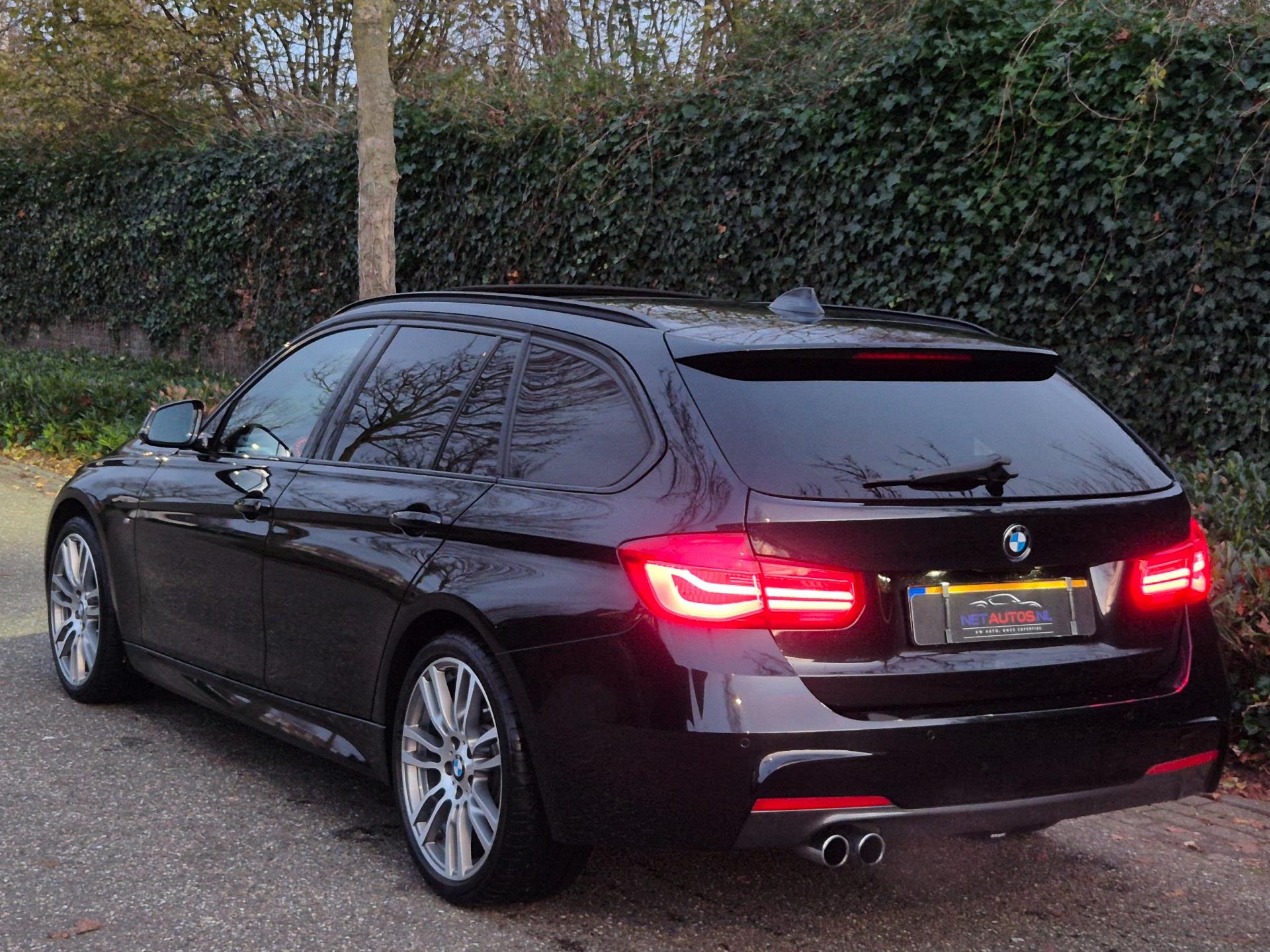 Foto van BMW 320i xDrive