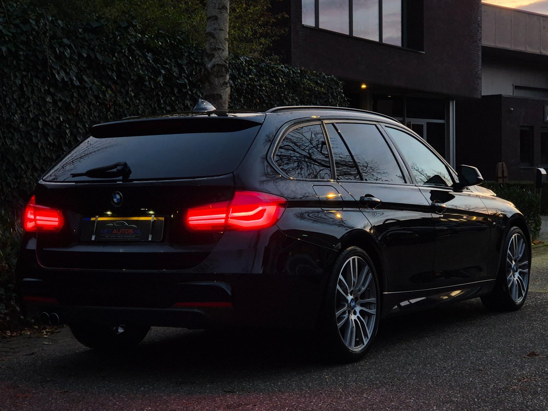 Foto van BMW 320i xDrive