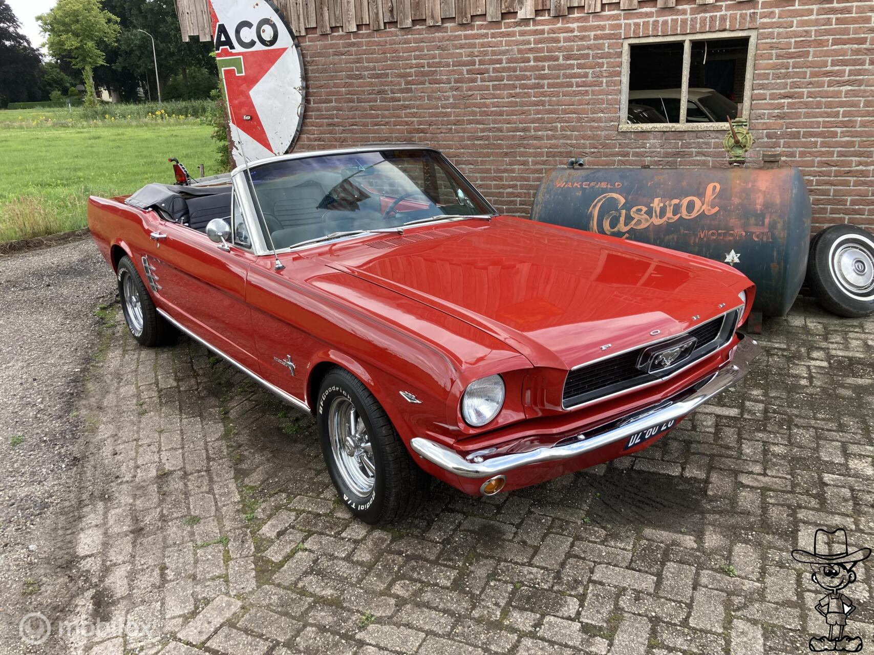 Ford Mustang convertible v8 c-code 1966 - voorkant