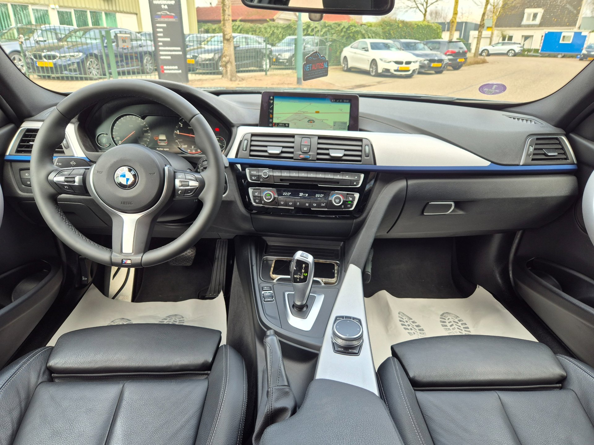 Foto van BMW 318i