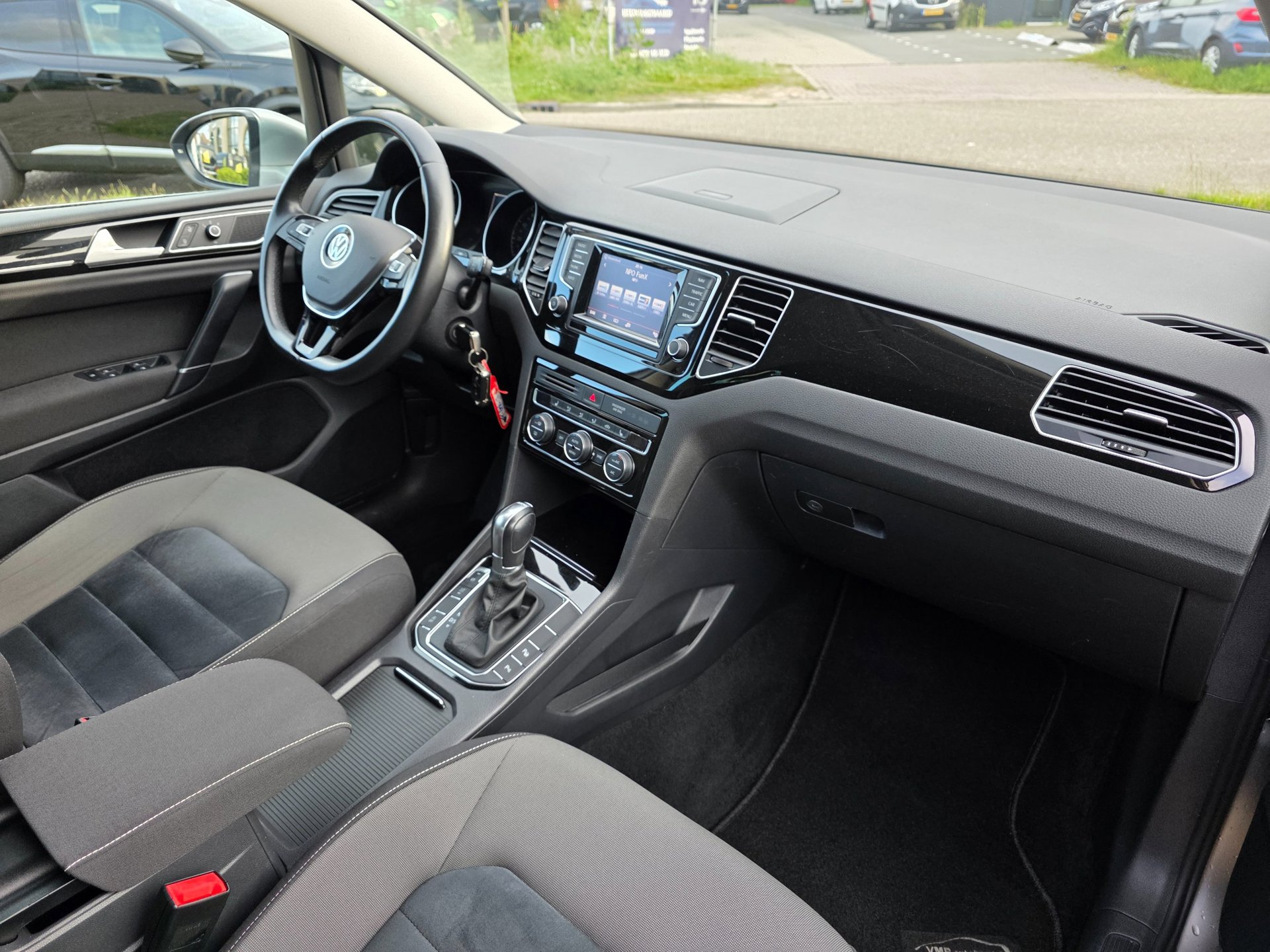 Foto van Volkswagen Golf Sportsvan