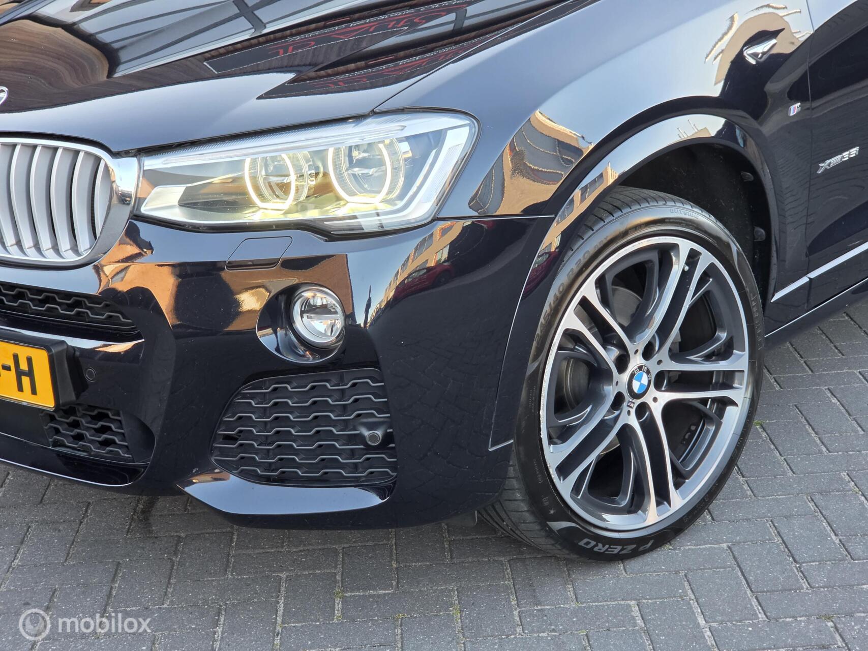 Foto van BMW X3 Xdrive35i