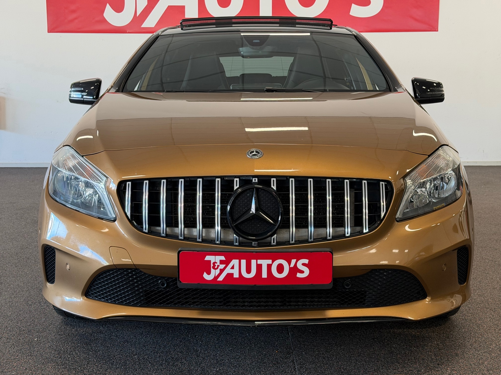 Foto van Mercedes-Benz A 180