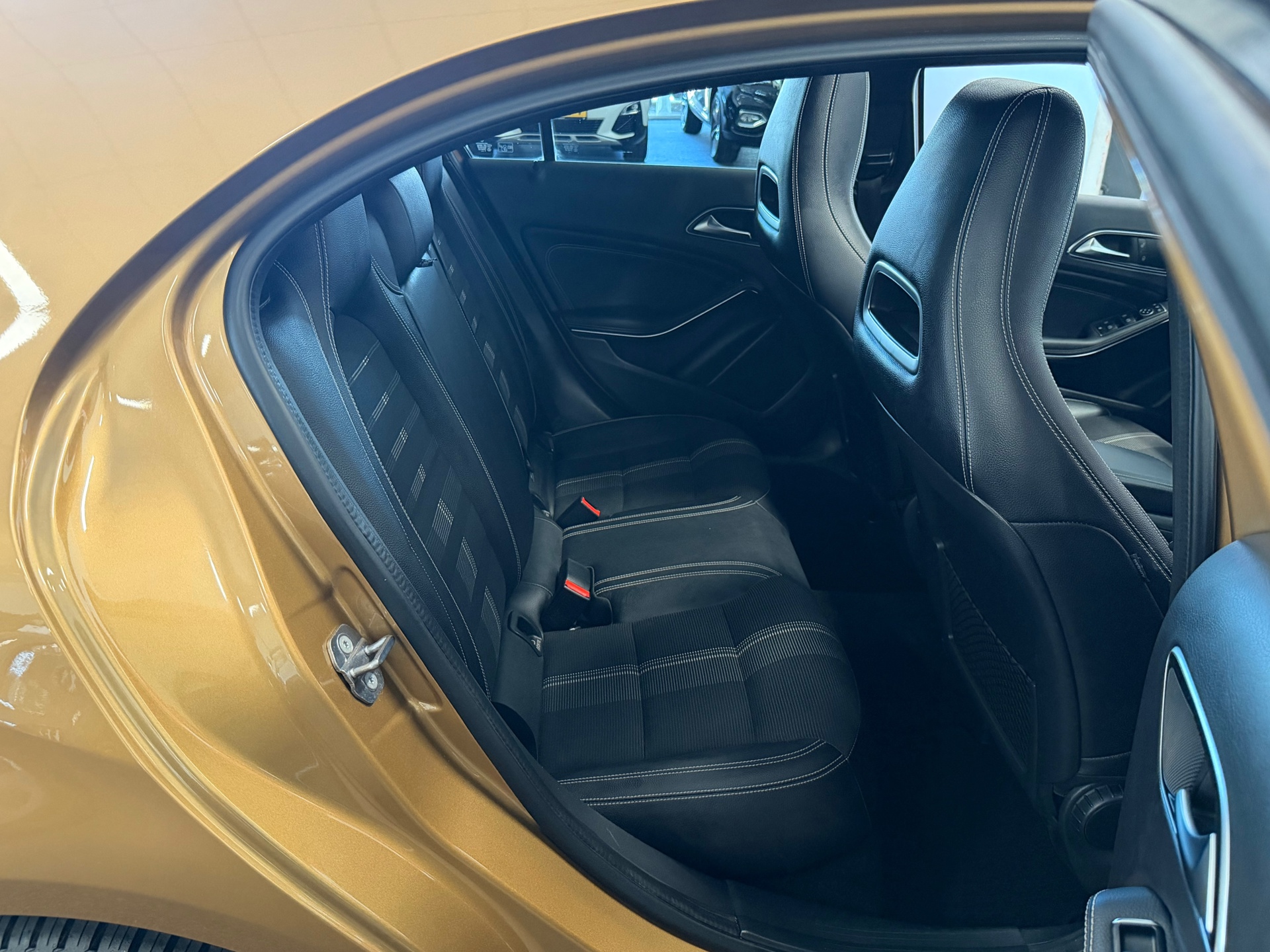 Foto van Mercedes-Benz A 180