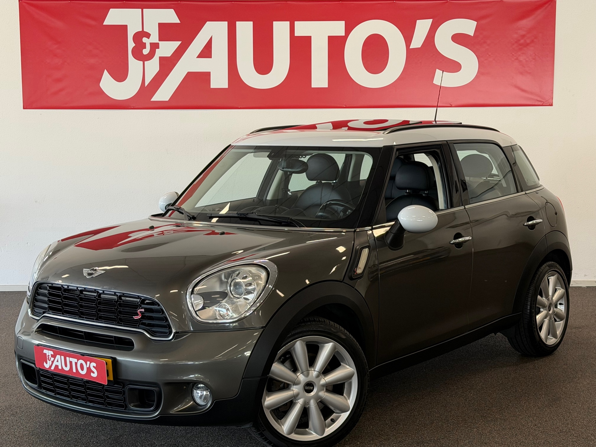 Foto van MINI COOPER S COUNTRYMAN ALL4