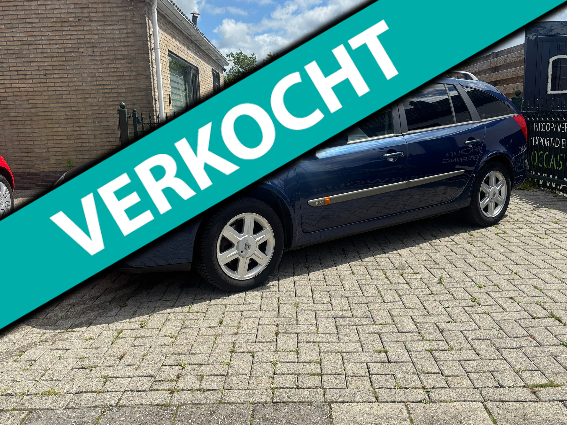 Renault Laguna 1.6-16V Authentique | inruilkoopje | vol jaar apk | gewoon goedkoop rijden ! 2002 - voorkant