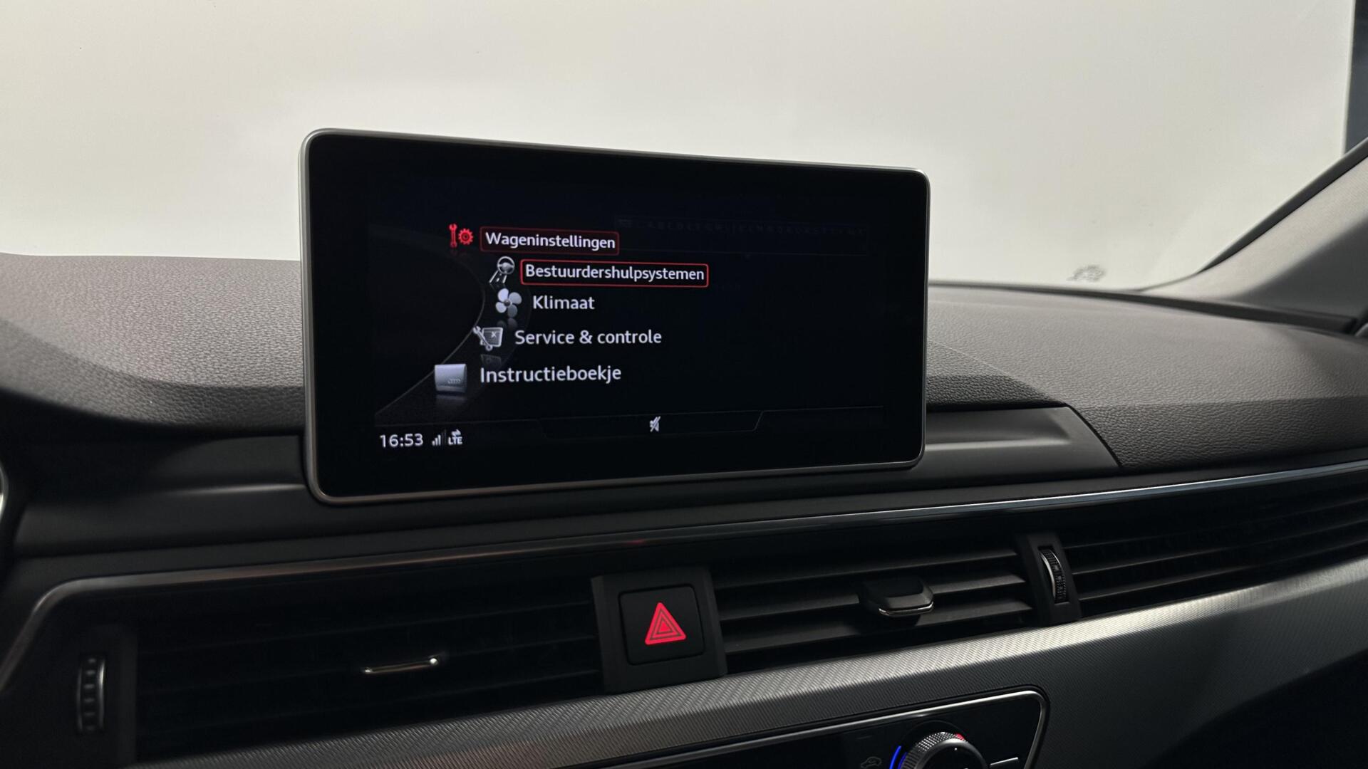 Foto van Audi A4 Limousine