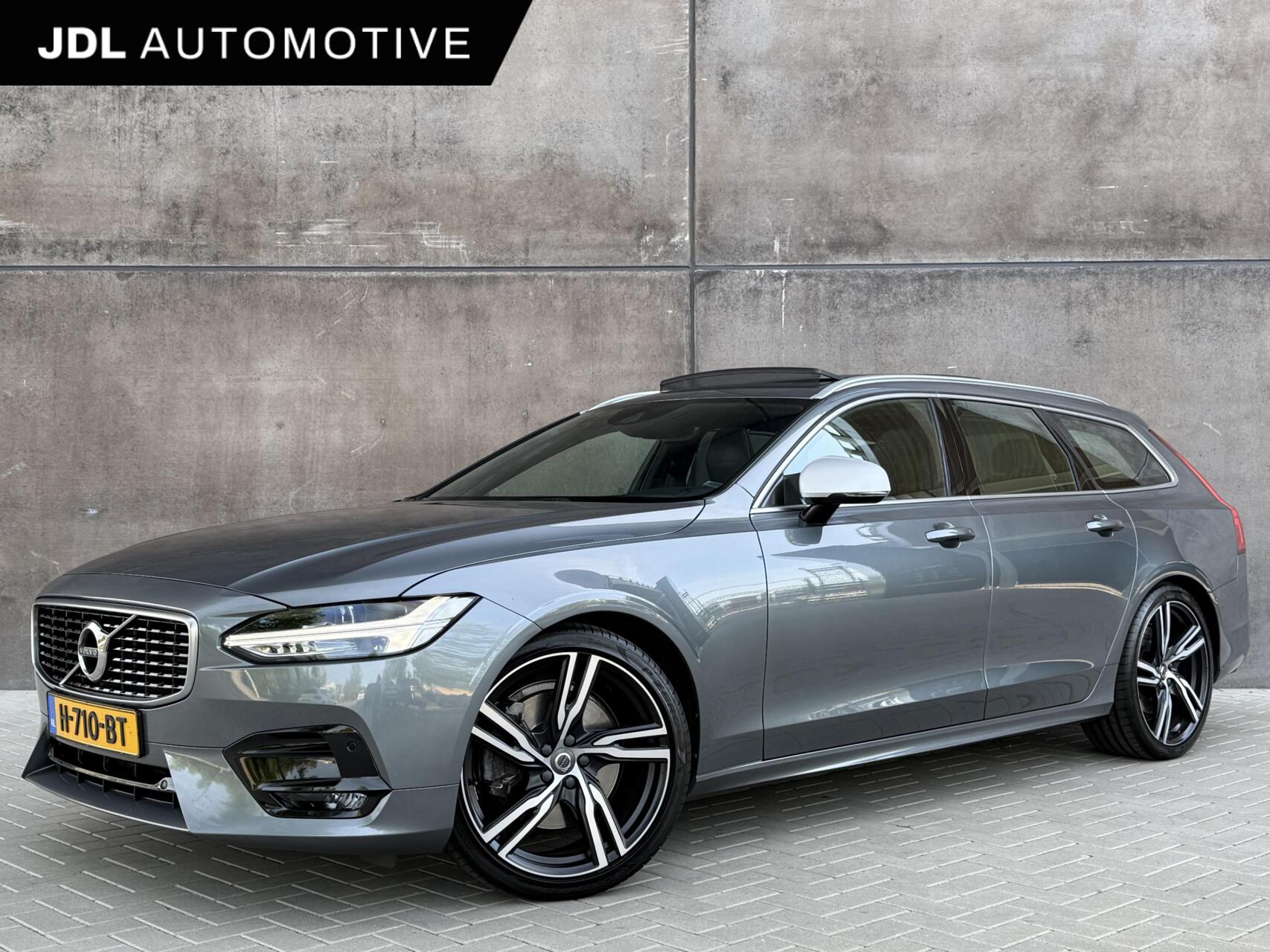 Foto van VOLVO V90