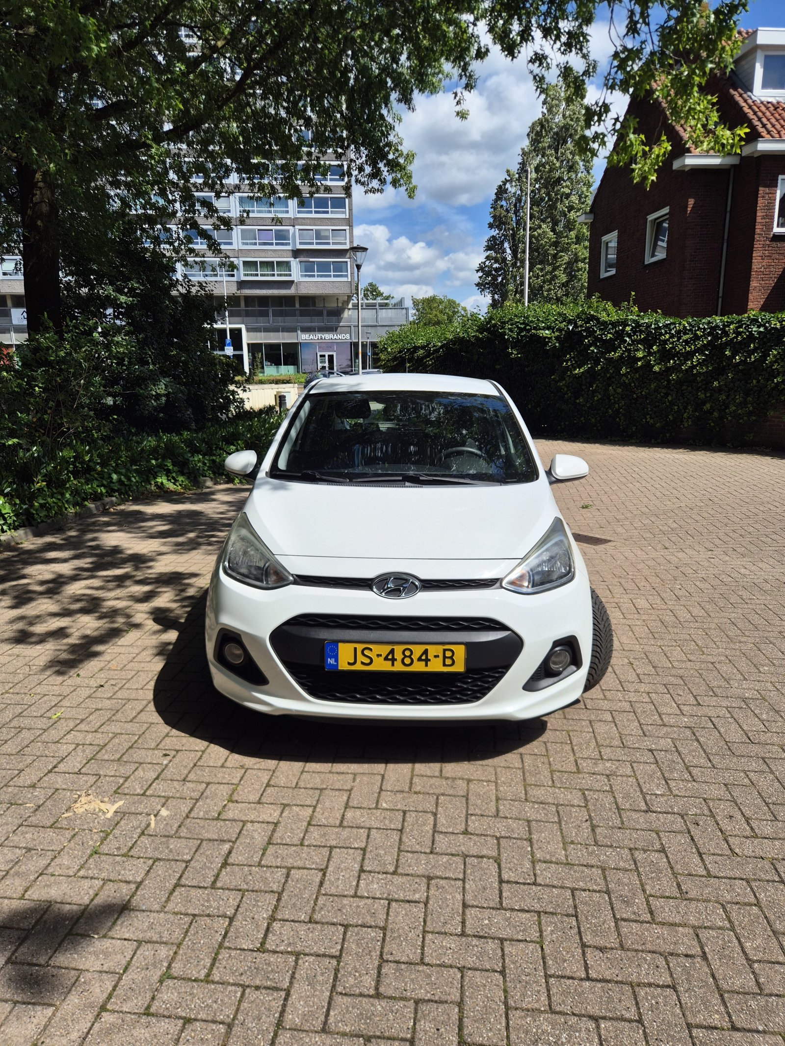 Hyundai I10 1.0i i-Motion Comf. 2016 - voorkant
