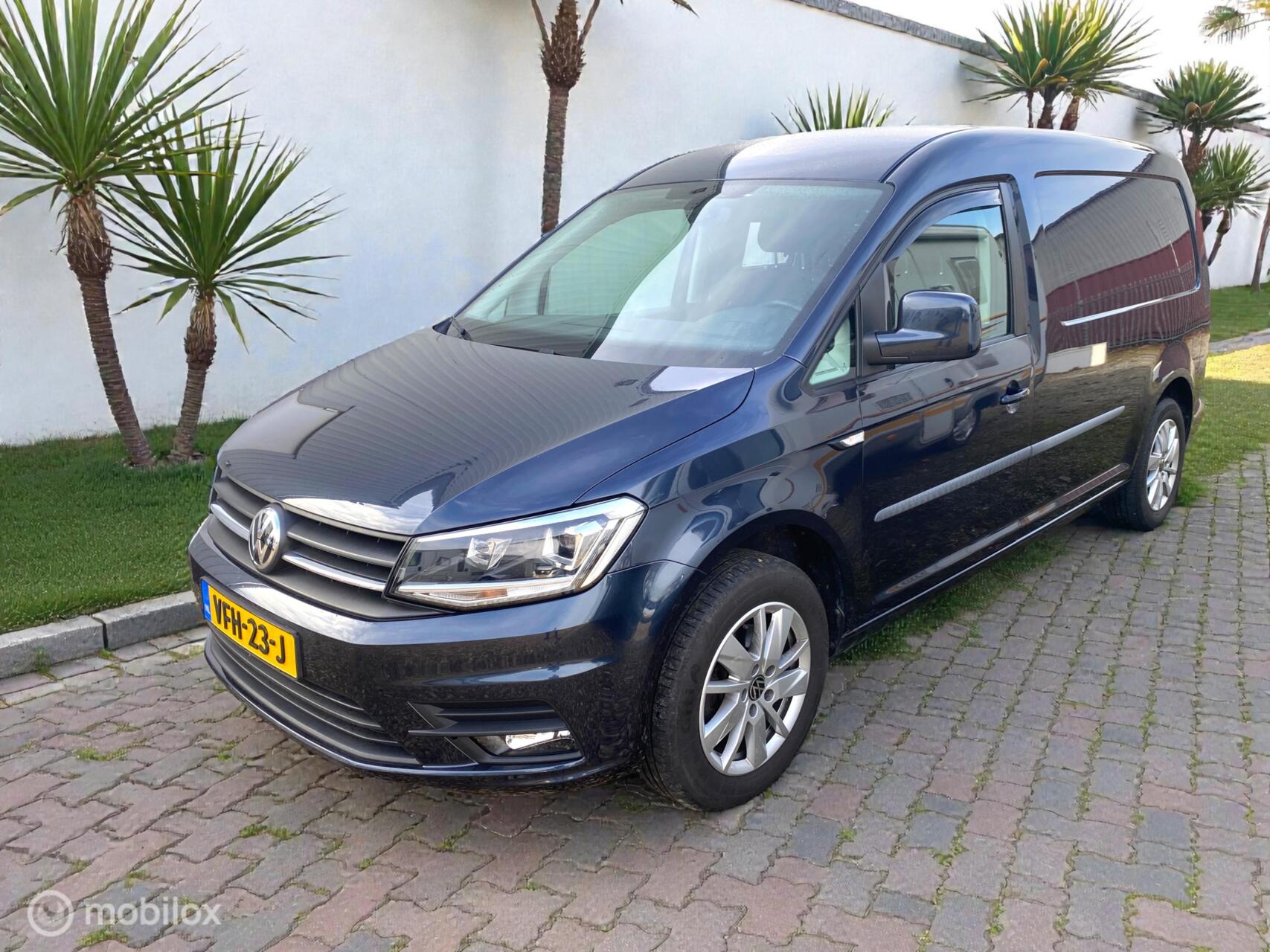 Foto van Volkswagen Caddy Modified Partition Wall