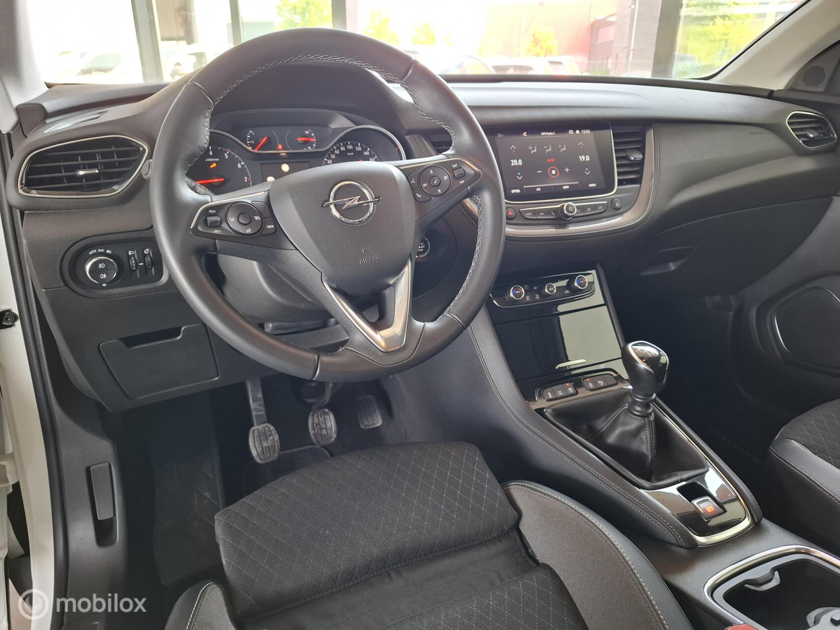 Foto van Opel Grandland
