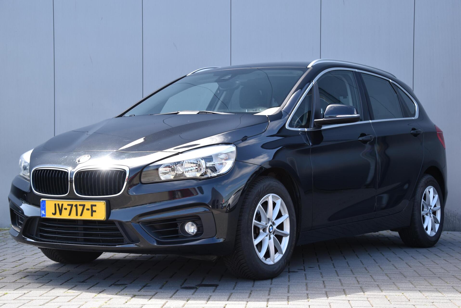BMW 218i Active Tourer 218i | Cruise | Climate | Trekhaak | 2016 - voorkant