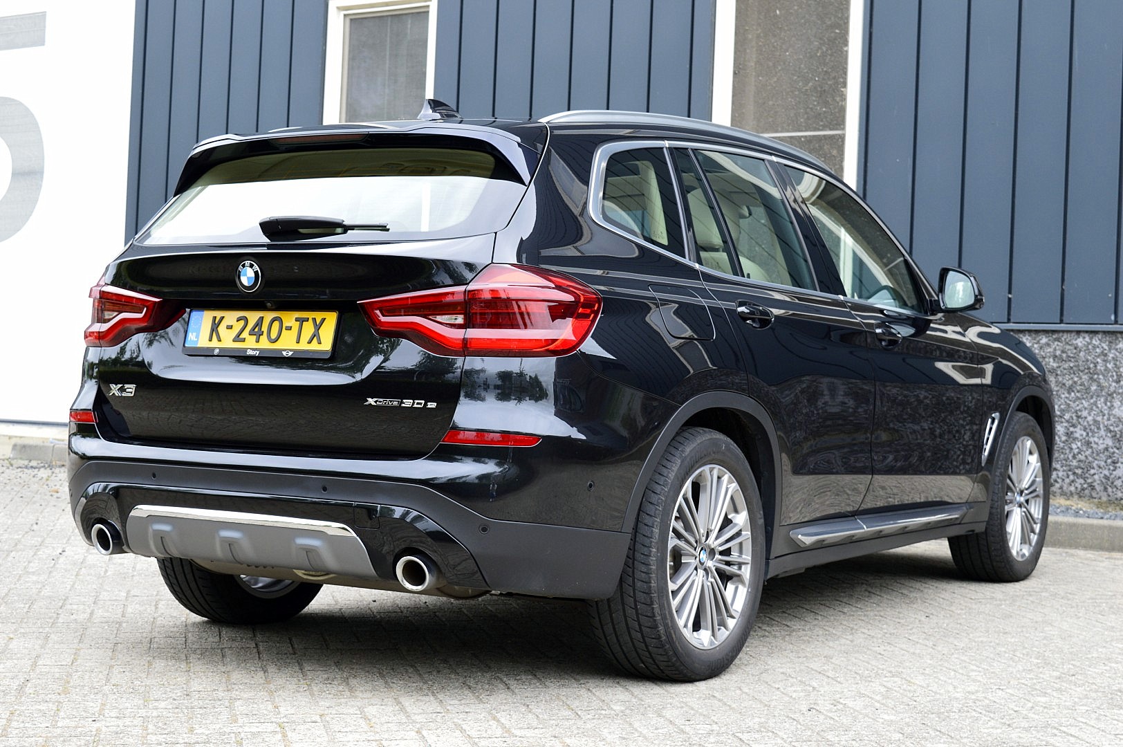 Foto van BMW X3 Xdrive30e