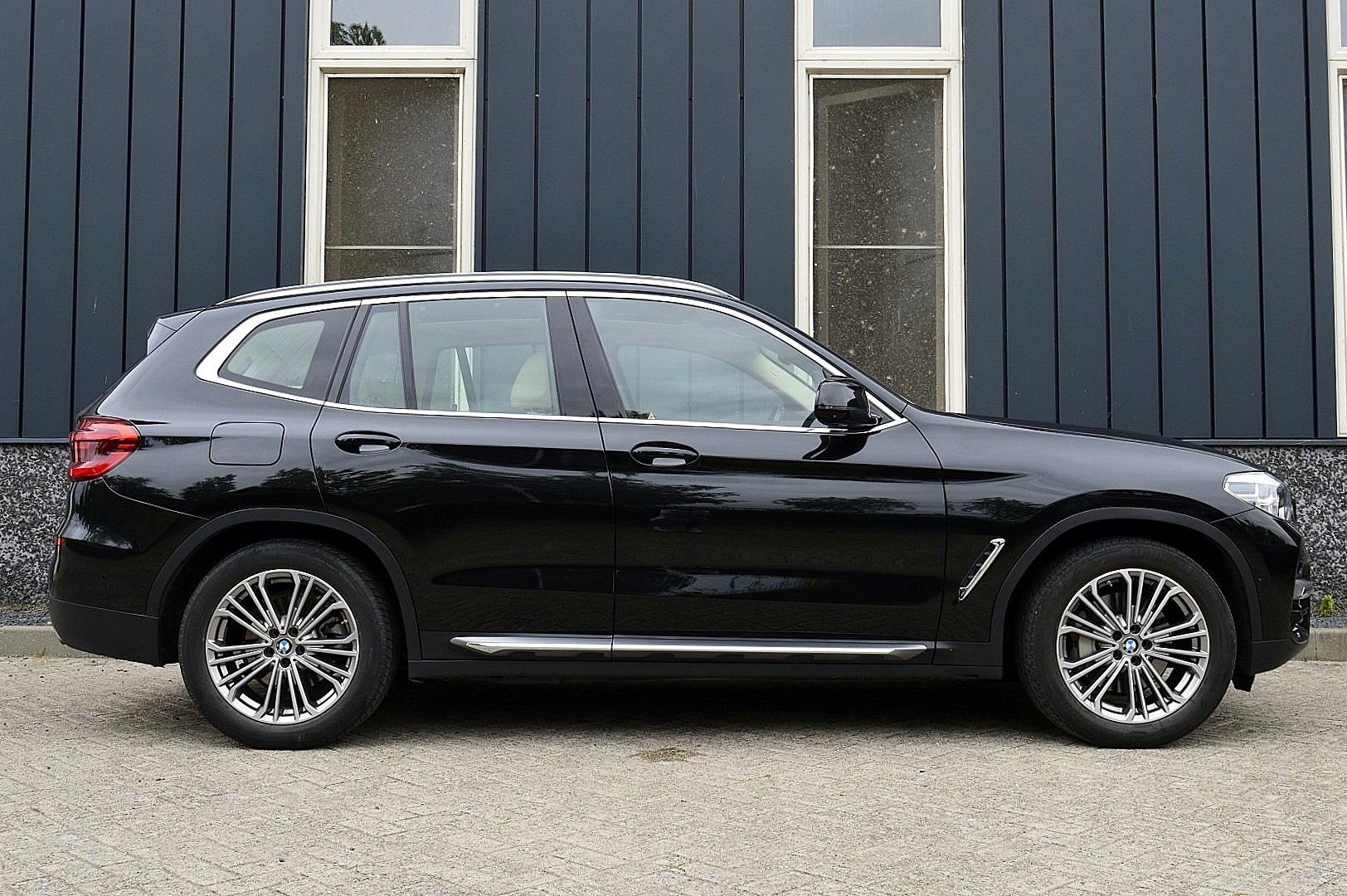 Foto van BMW X3 Xdrive30e