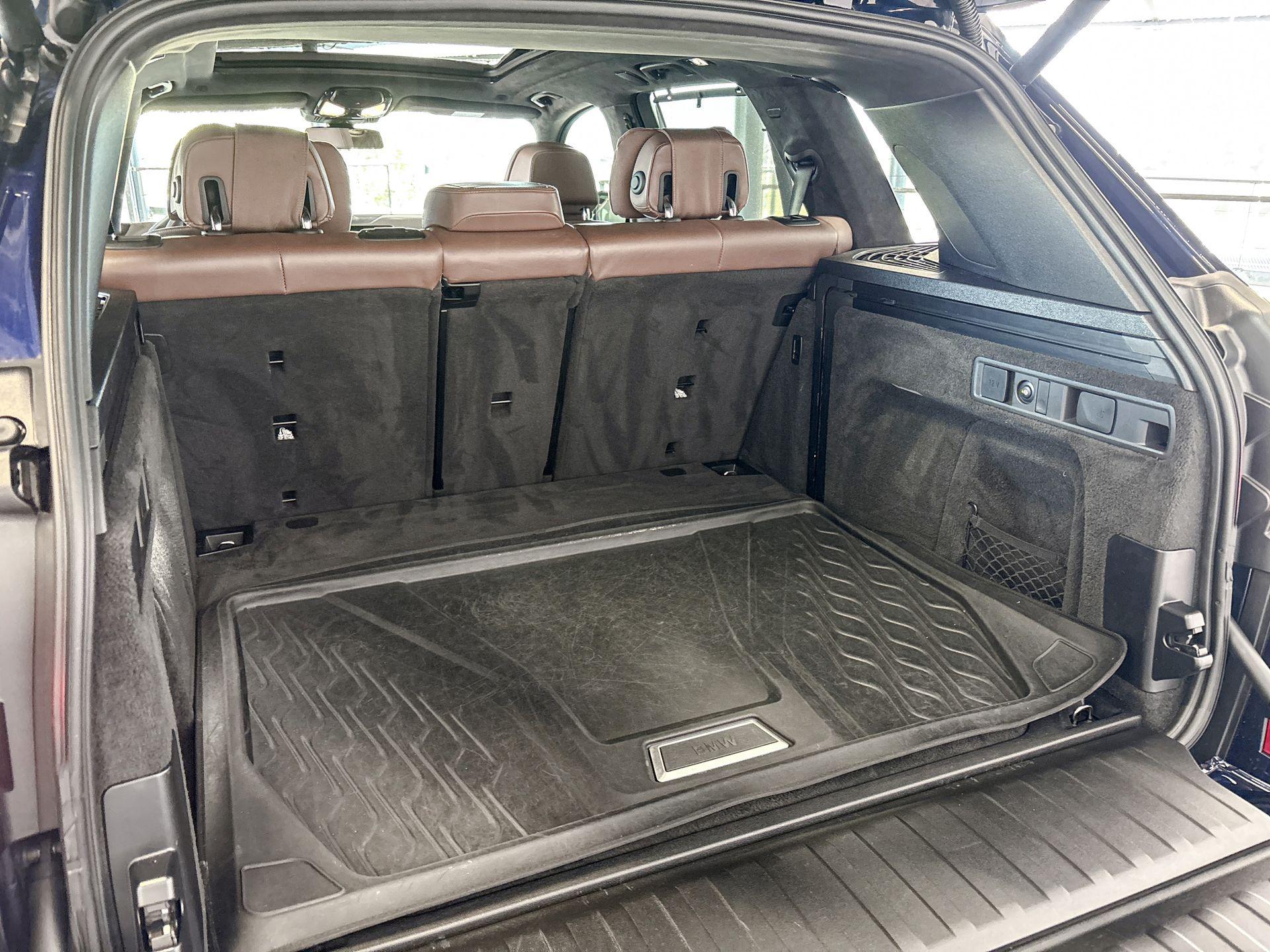 Foto van BMW X5 M50d