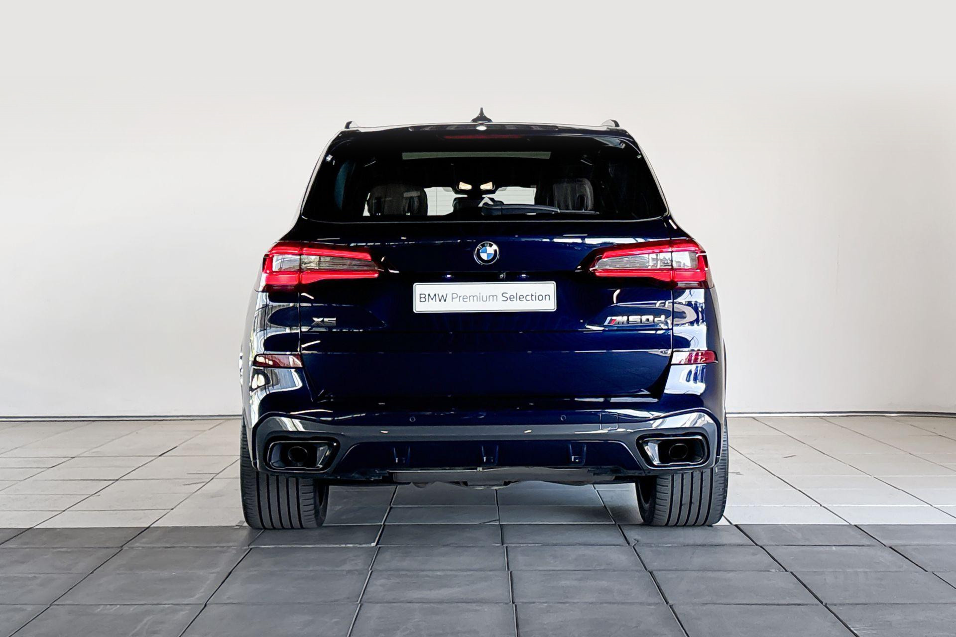 Foto van BMW X5 M50d