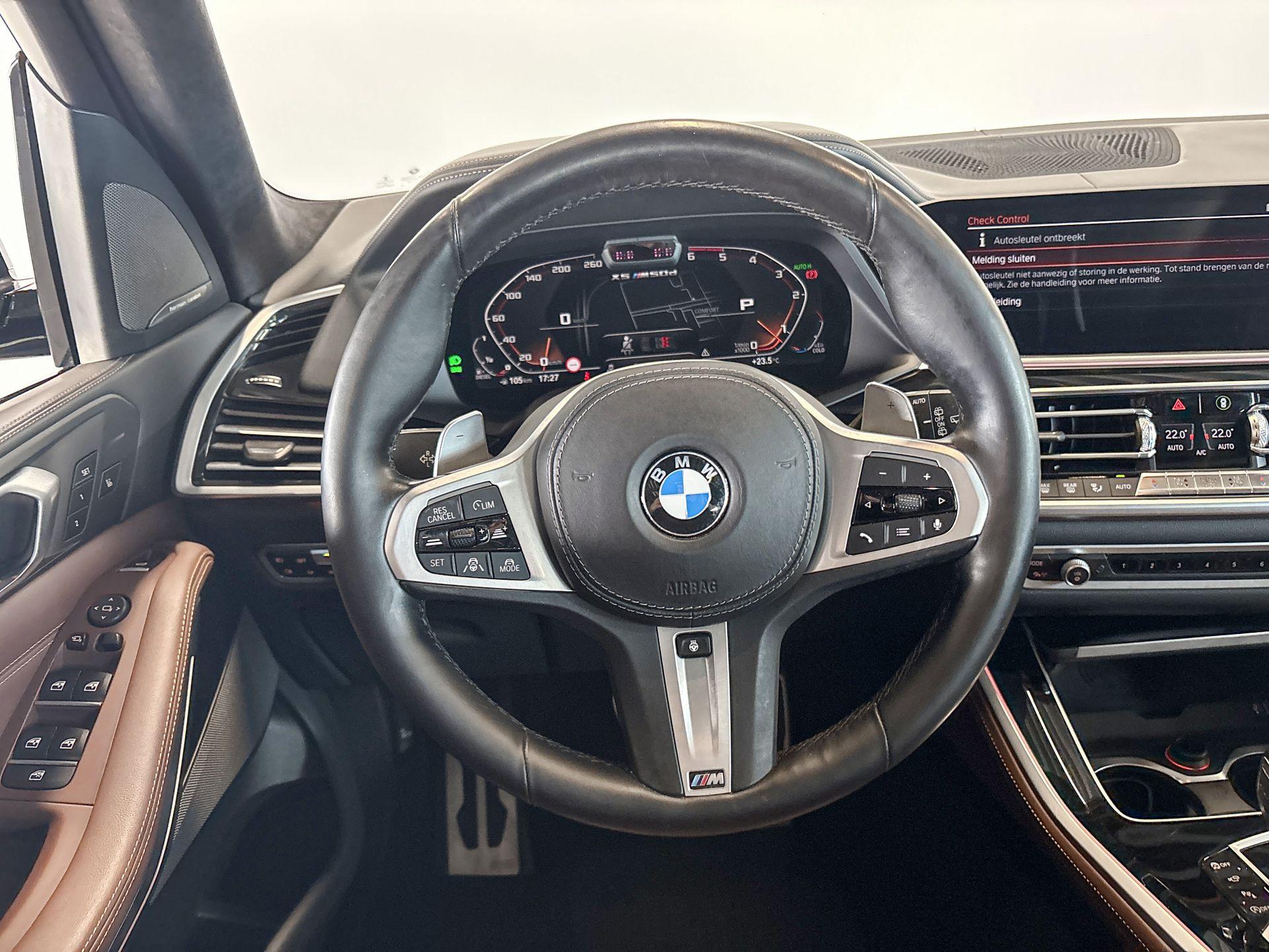 Foto van BMW X5 M50d