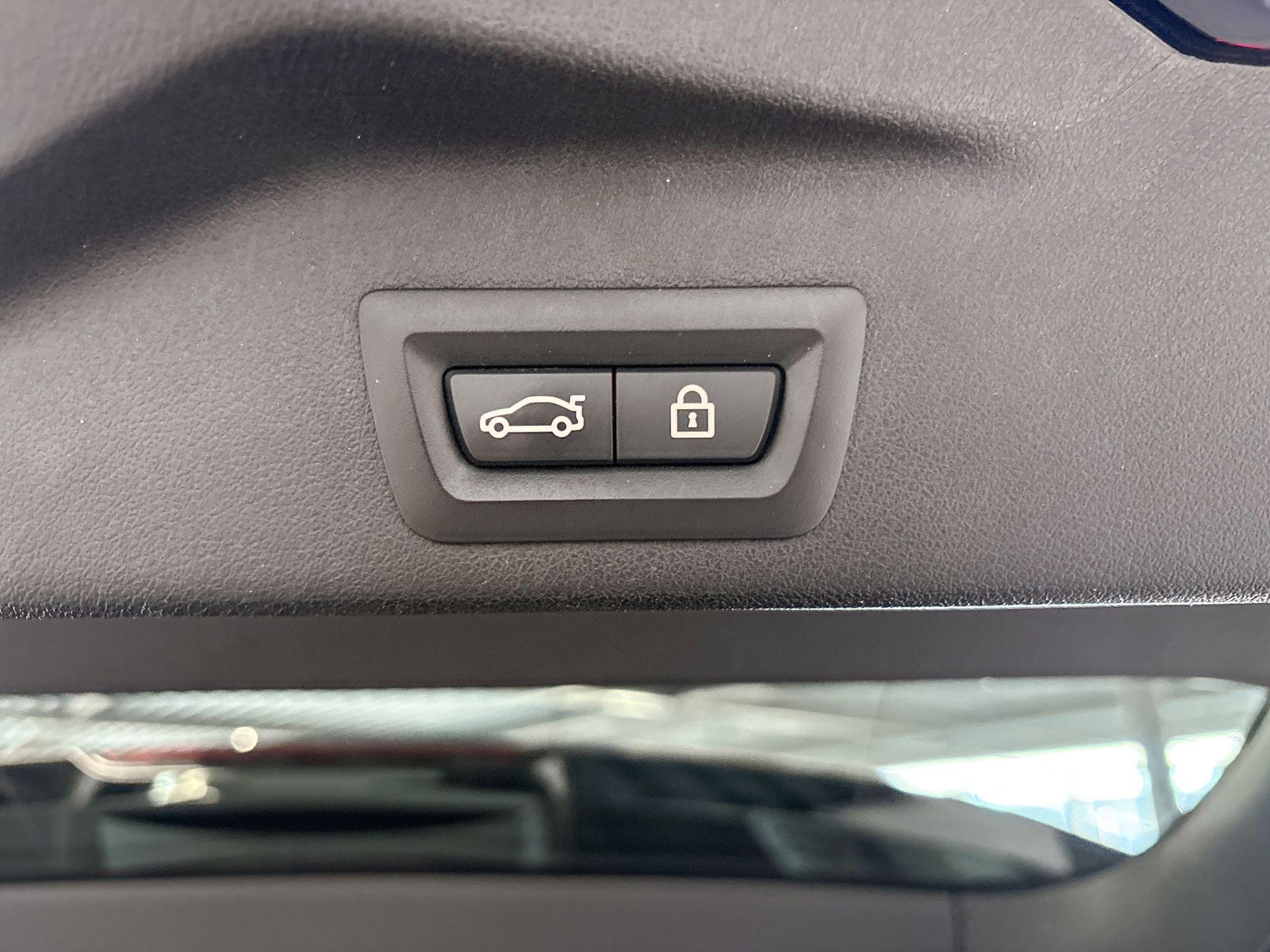 Foto van BMW X5 M50d