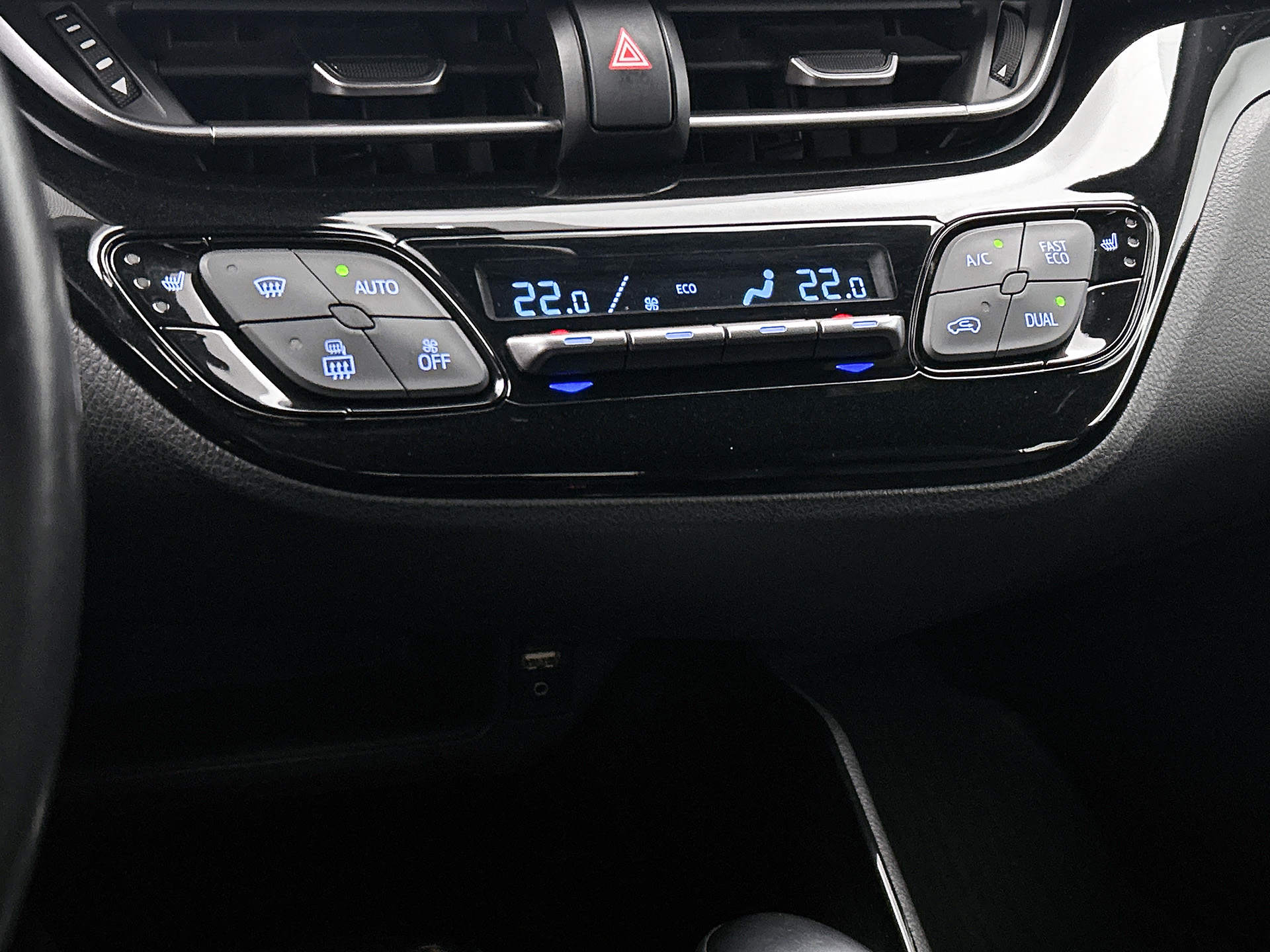 Foto van Toyota Toyota C-hr