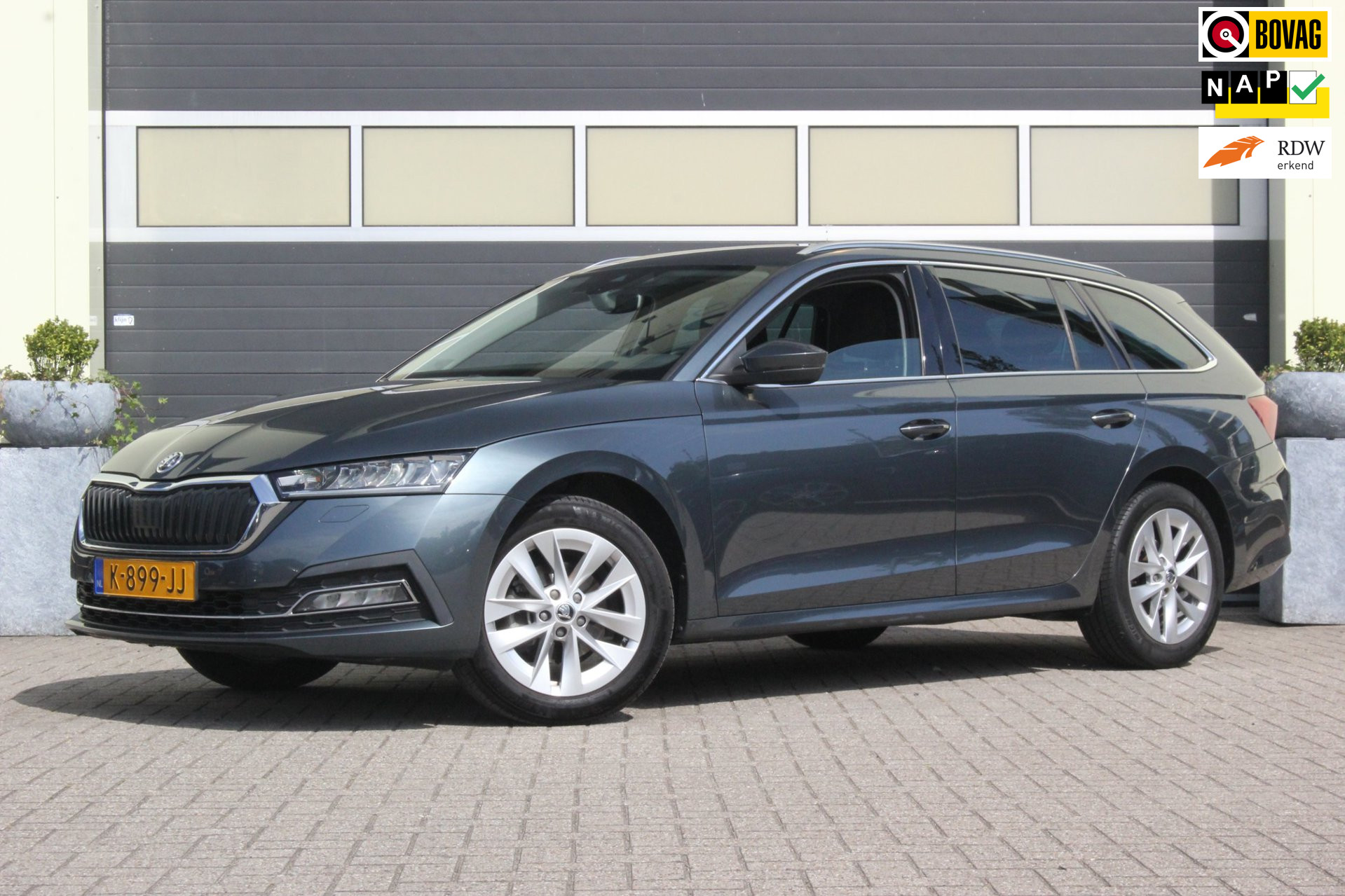 Skoda Octavia 1.0 TSI Business Edition Plus | Trekhaak | 2021 - voorkant