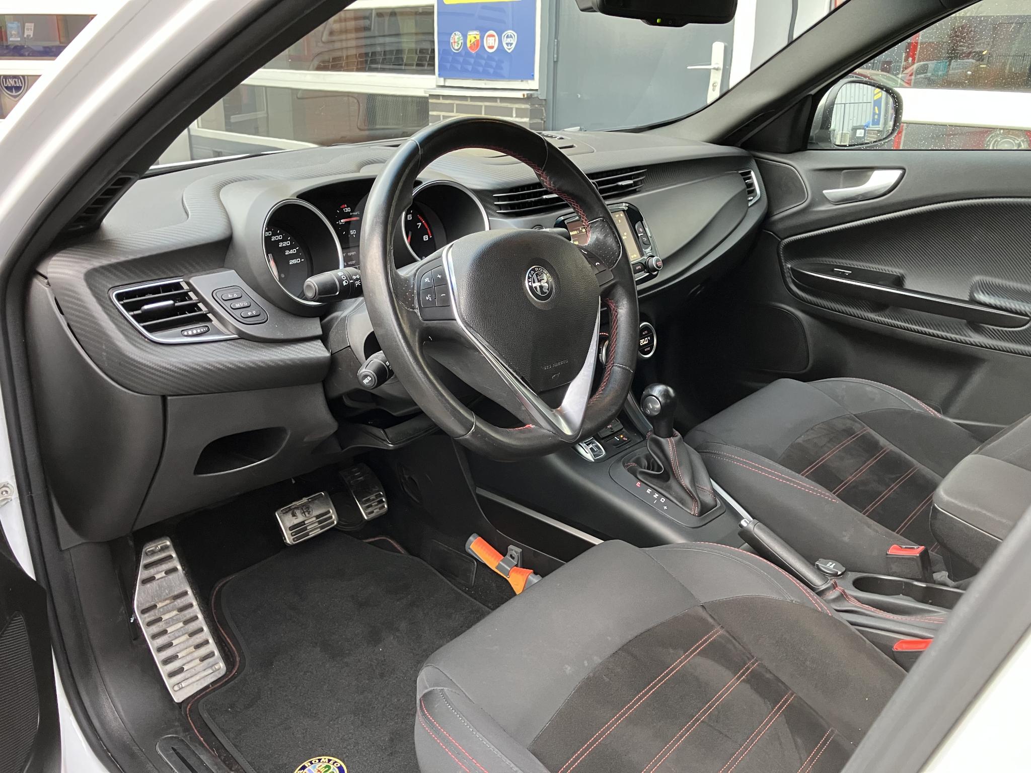 Foto van Alfa Romeo Alfa Giulietta