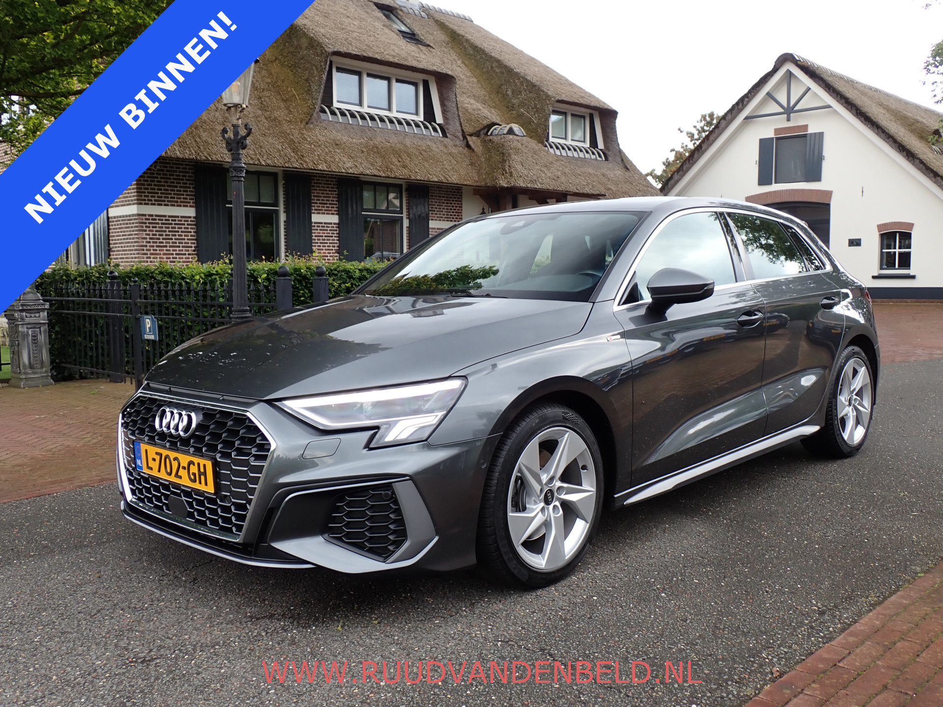 Audi A3 Sportback 35 TFSI S edition 2021 - voorkant