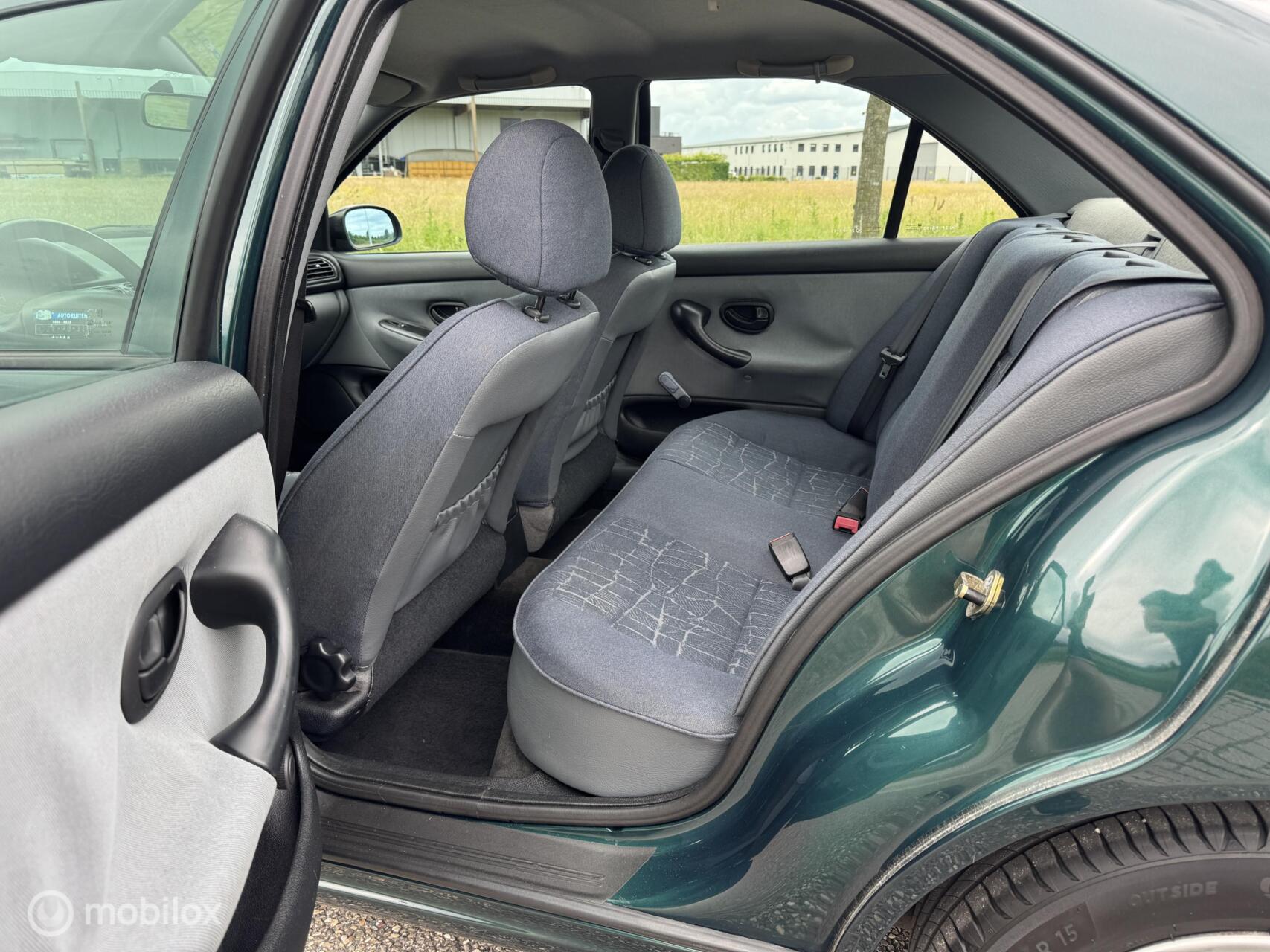Foto van Peugeot 406