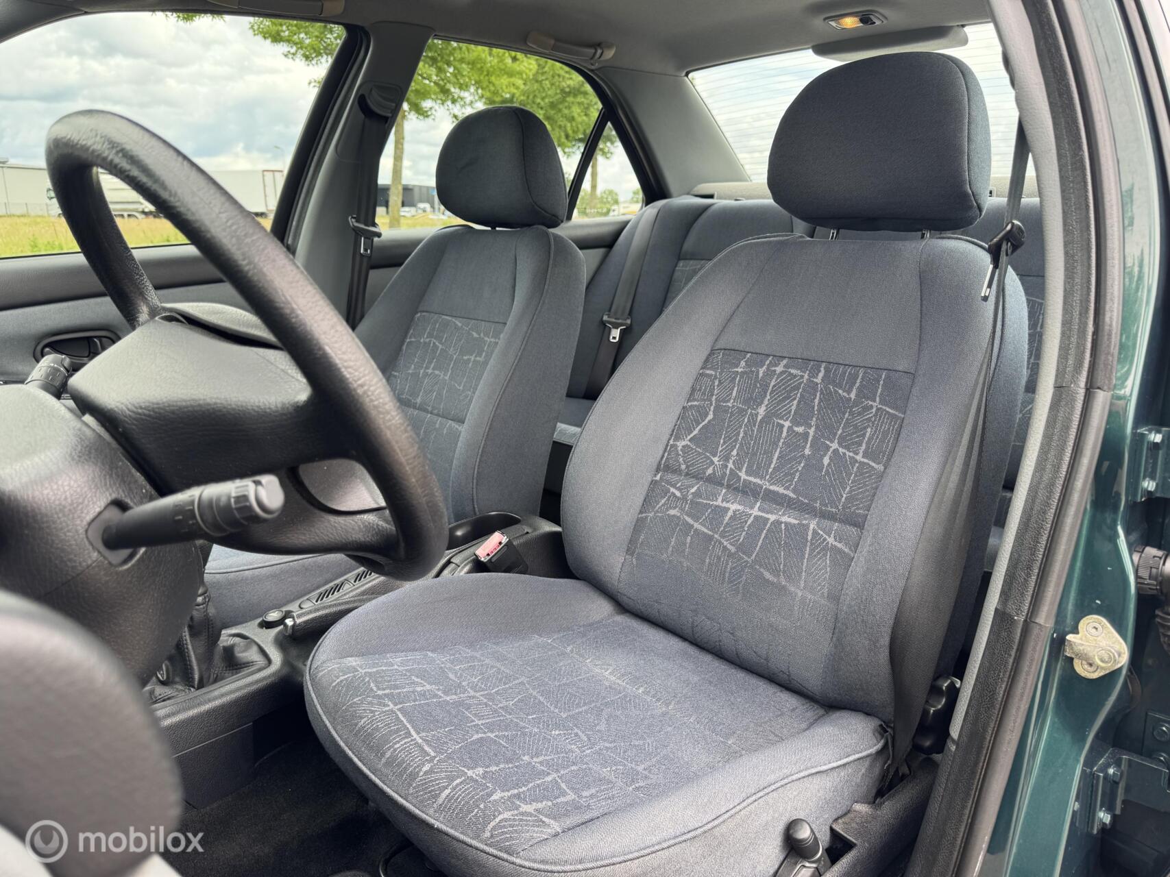 Foto van Peugeot 406