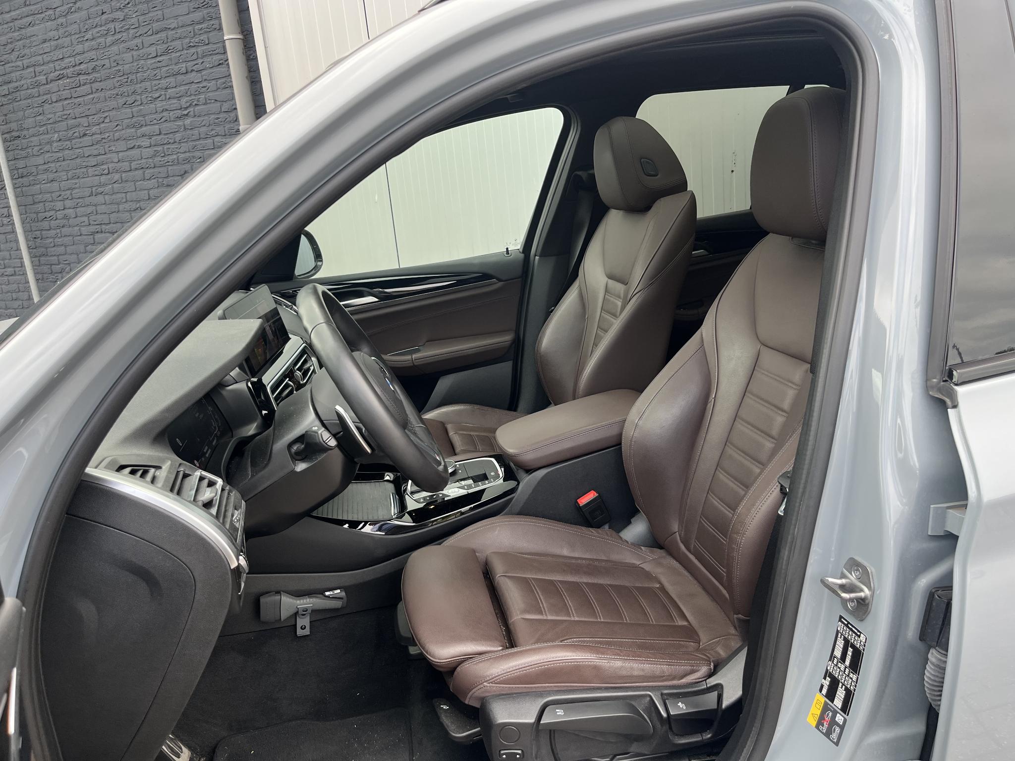 Foto van BMW X3 Xdrive30e