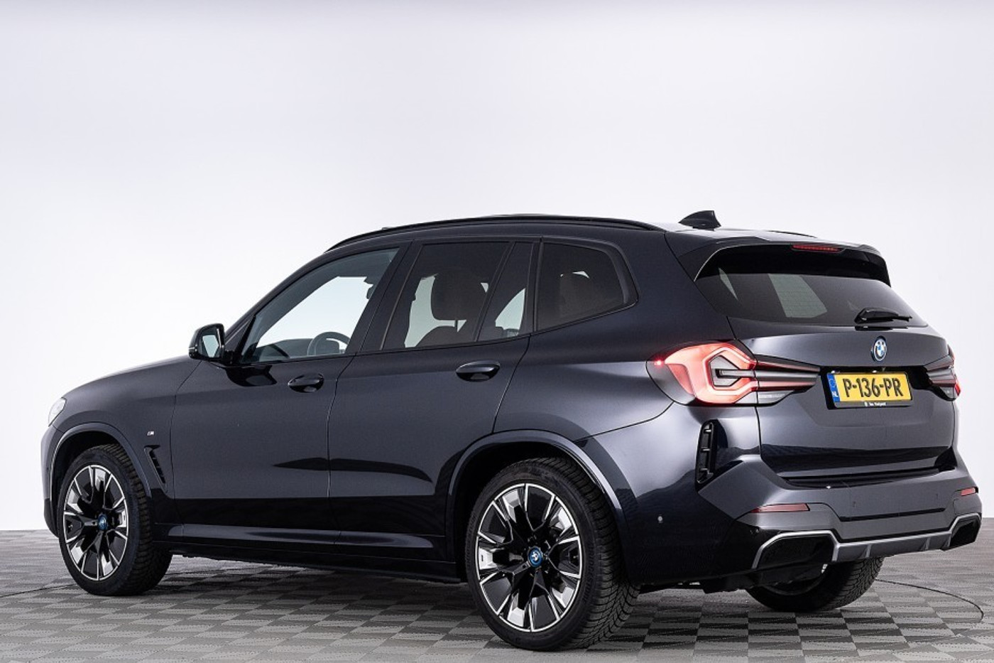 Foto van BMW Ix3
