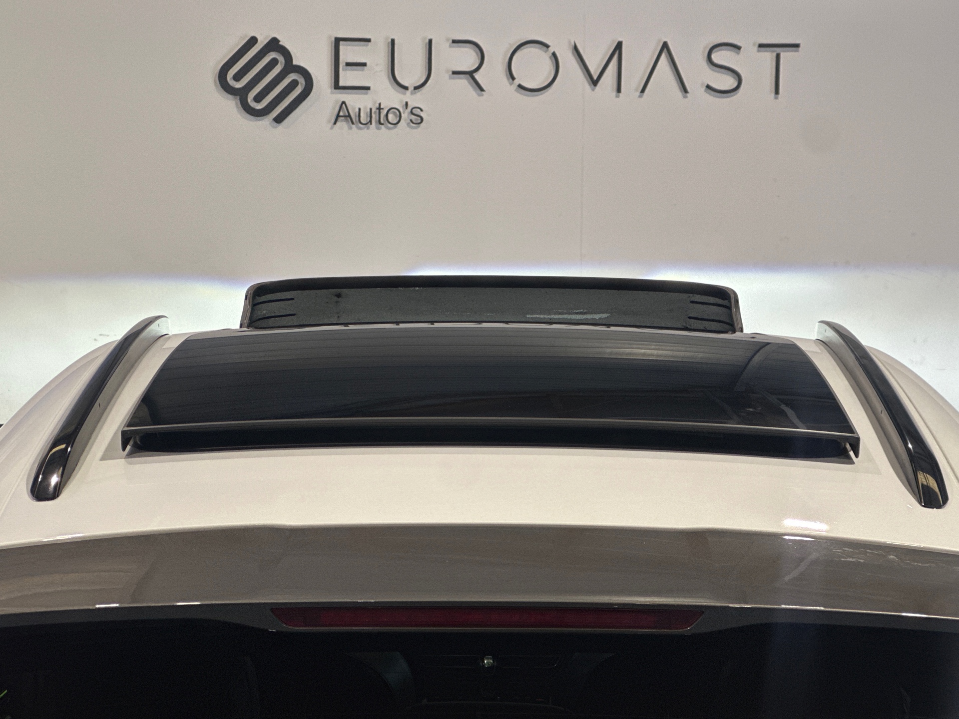 Foto van Porsche Macan T