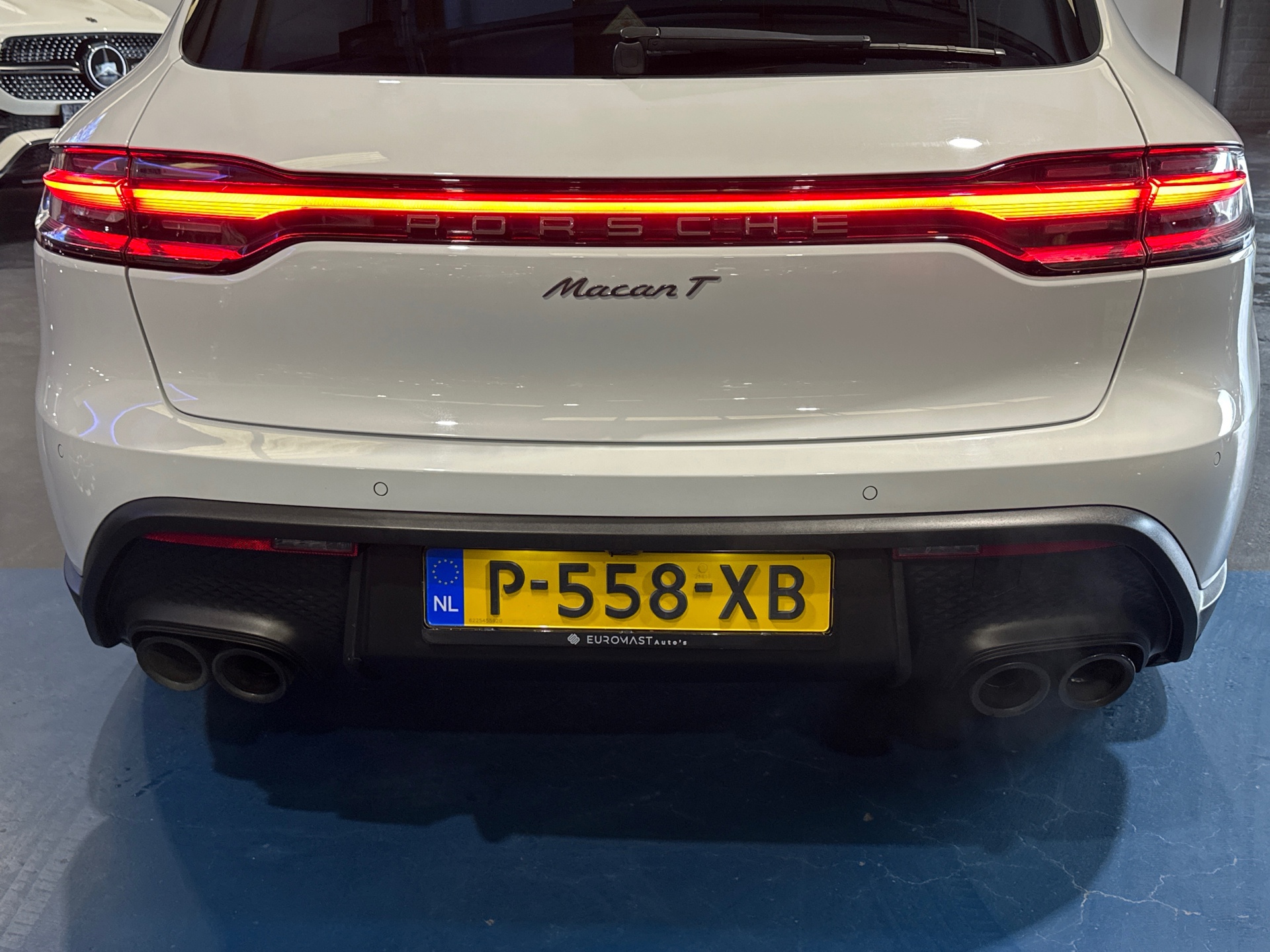 Foto van Porsche Macan T
