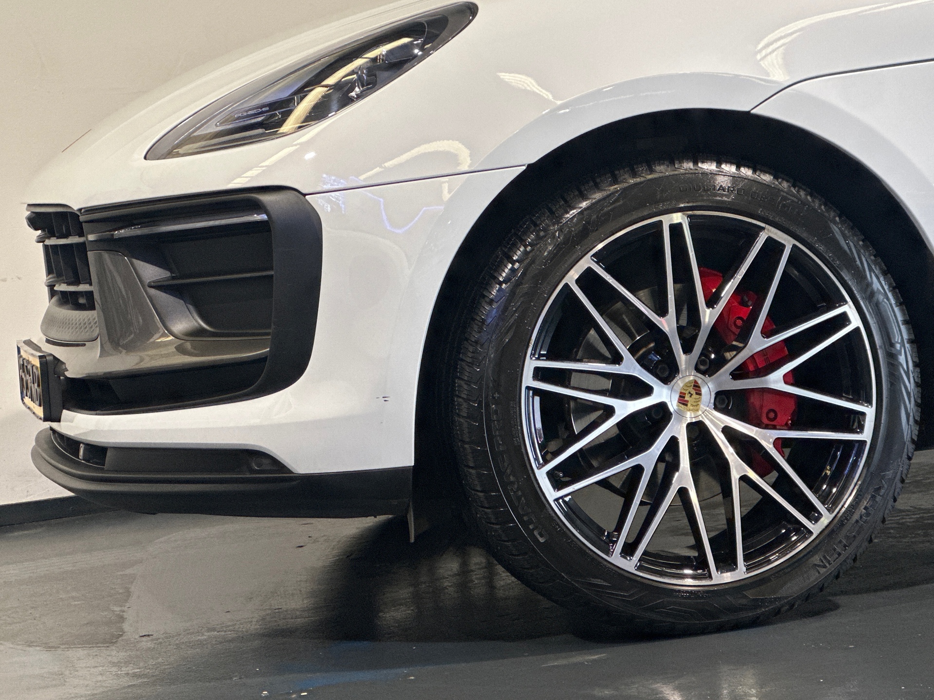 Foto van Porsche Macan T