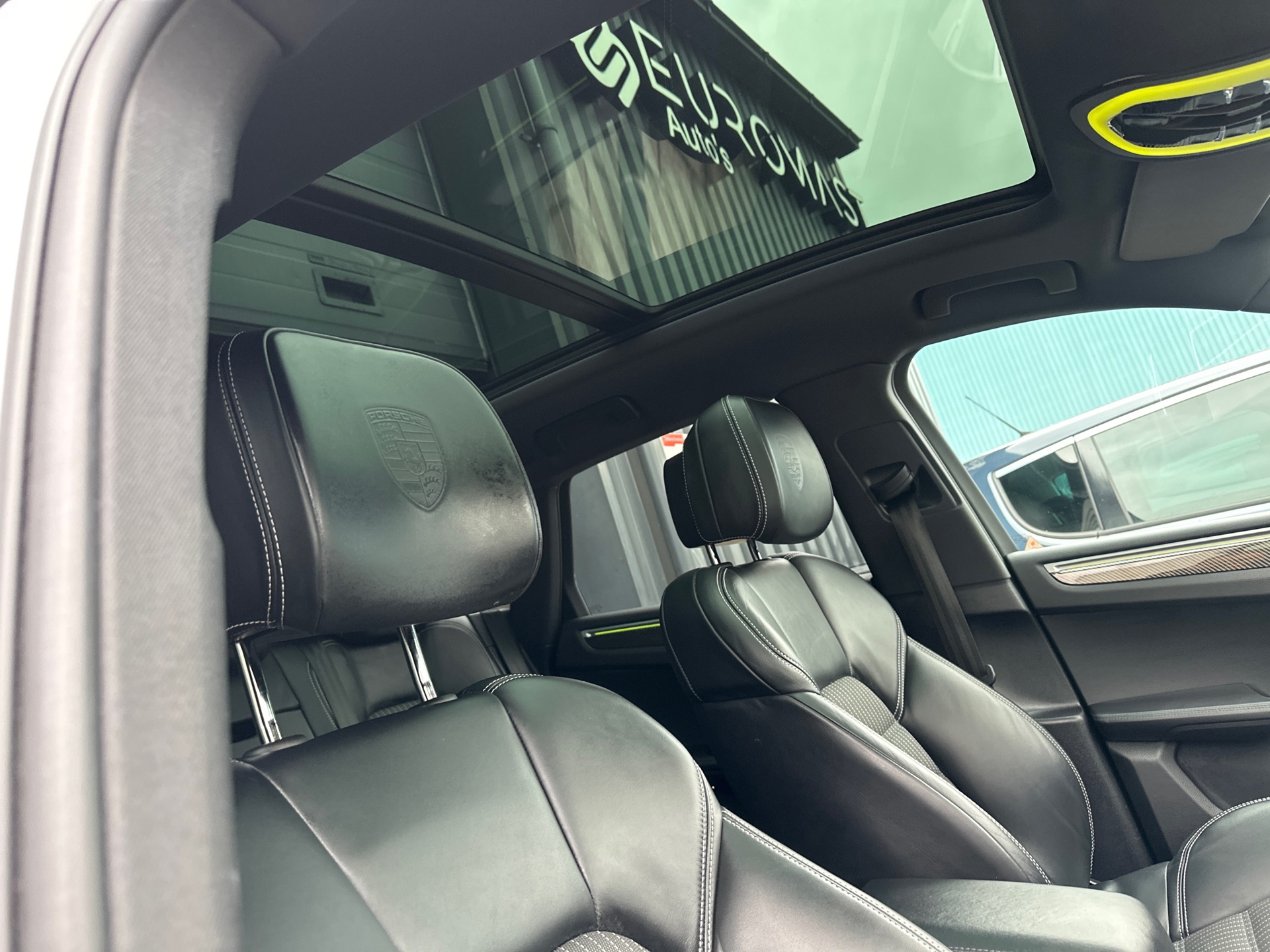 Foto van Porsche Macan T