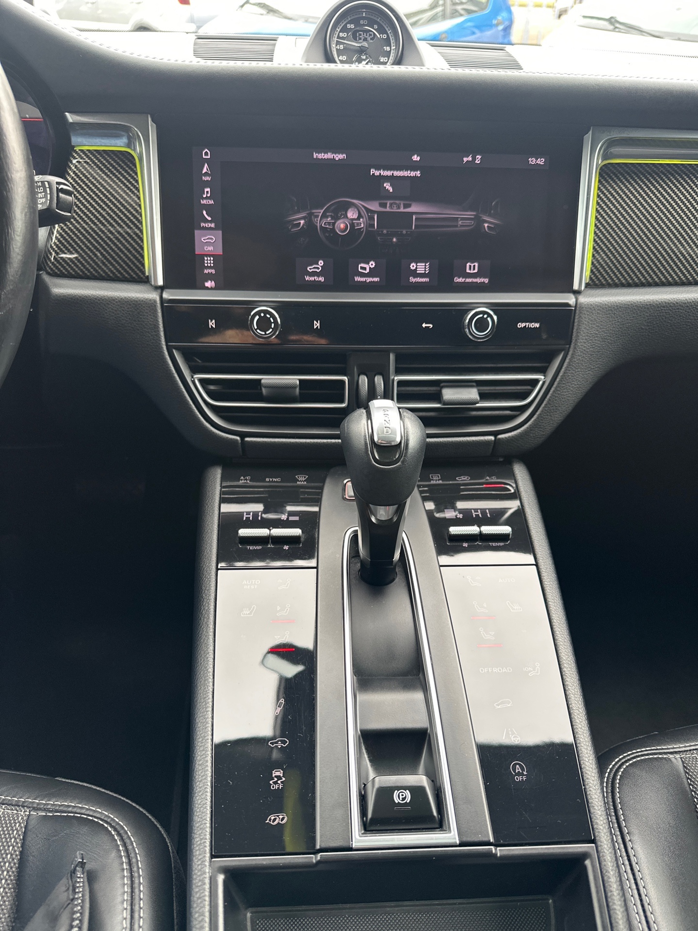 Foto van Porsche Macan T