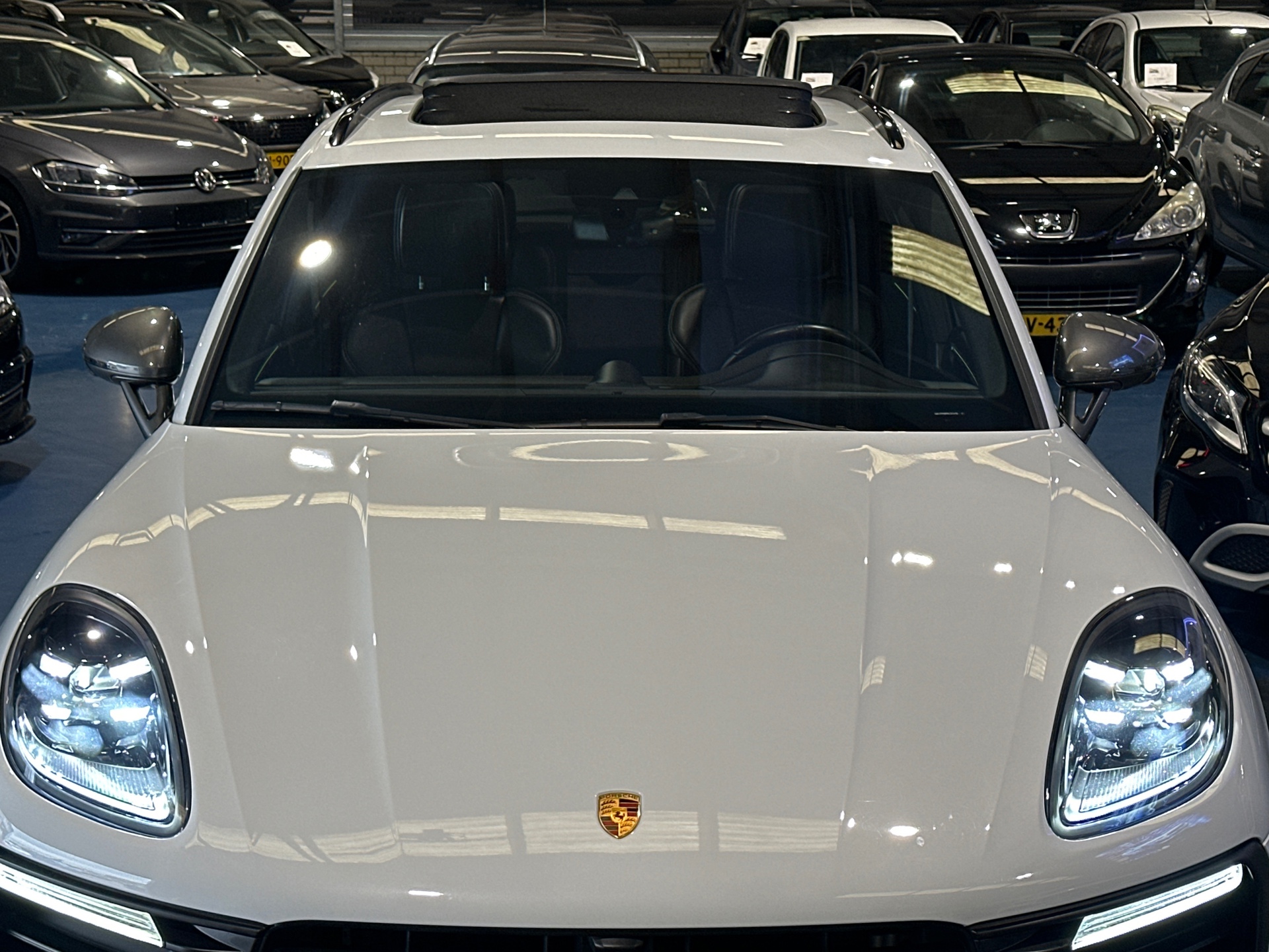 Foto van Porsche Macan T