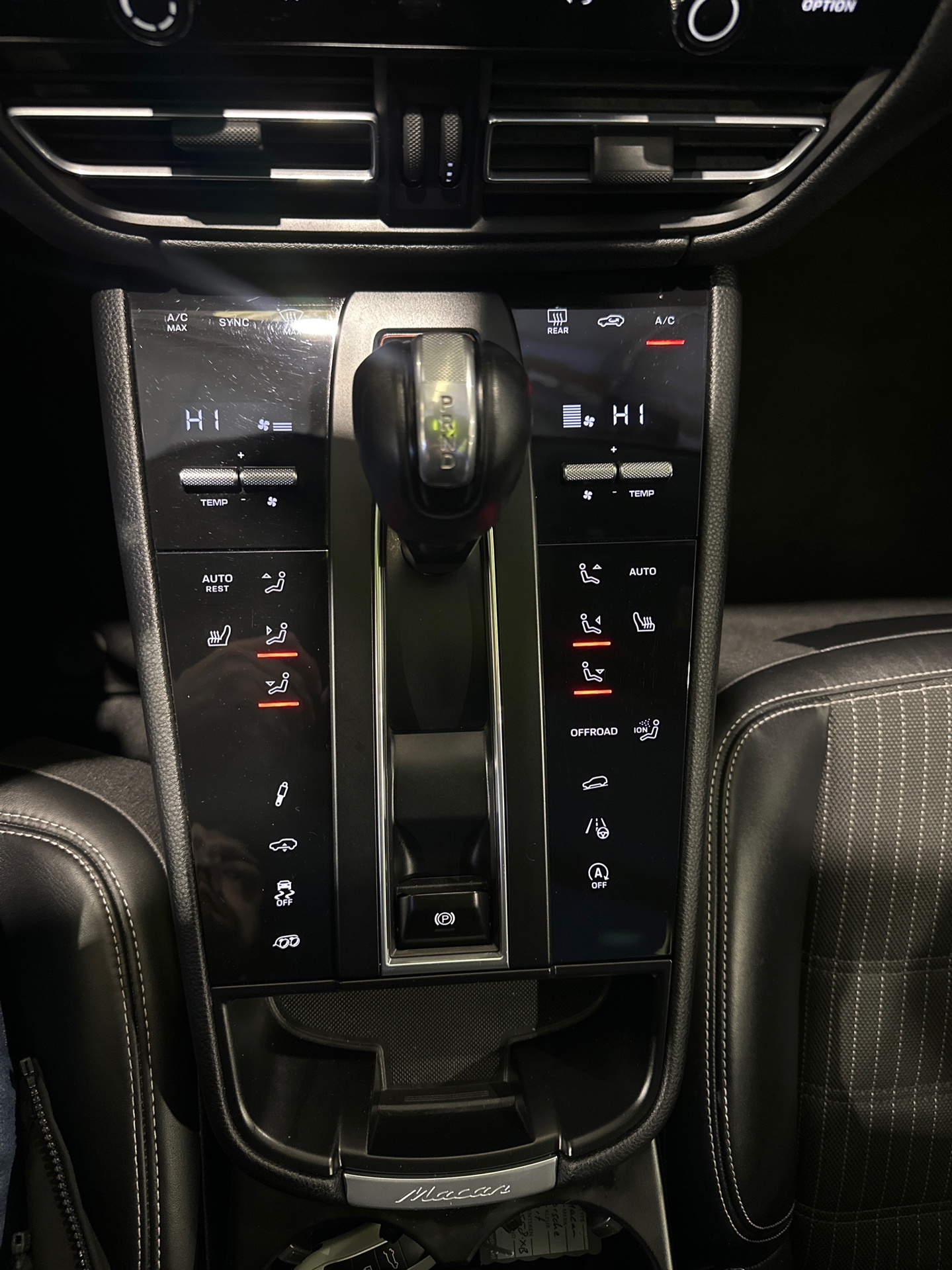 Foto van Porsche Macan T
