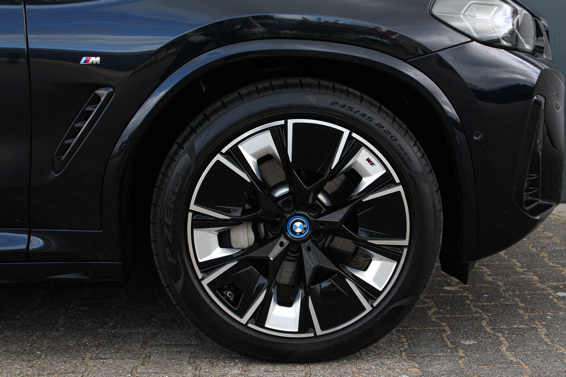 Foto van BMW Ix3