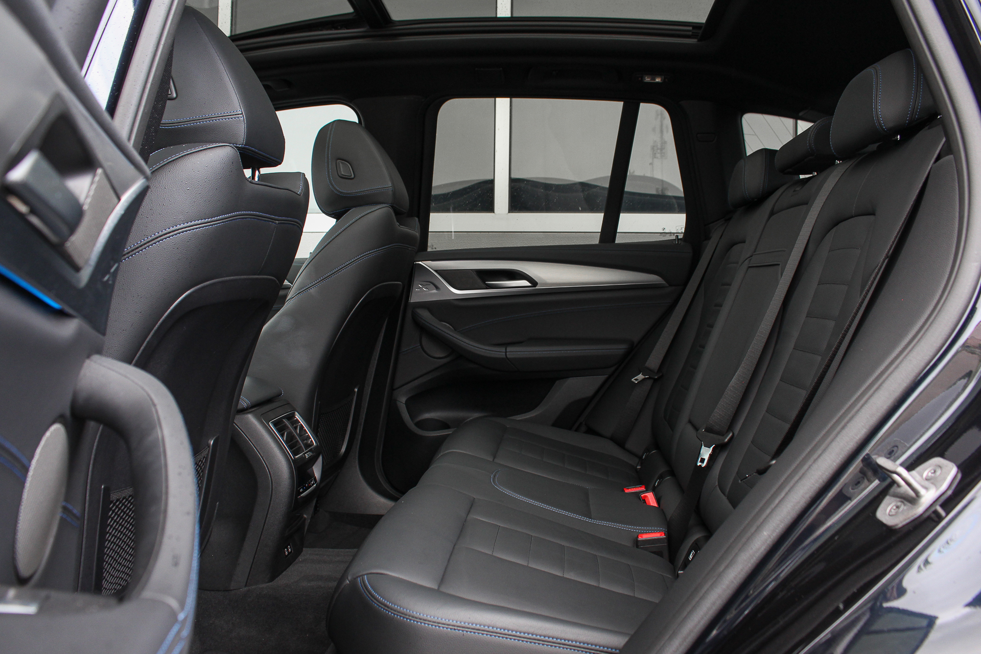 Foto van BMW Ix3